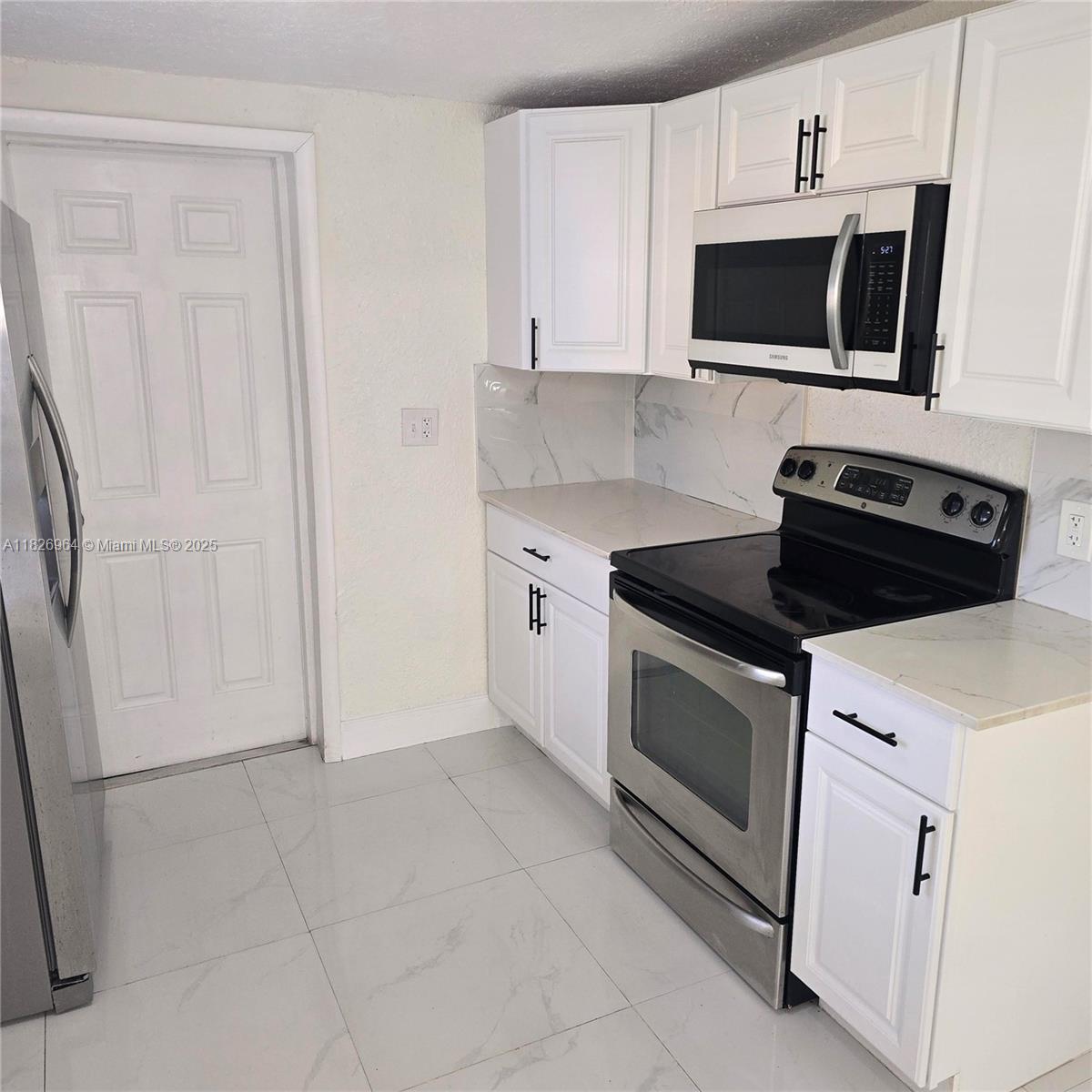 Property photo # 6