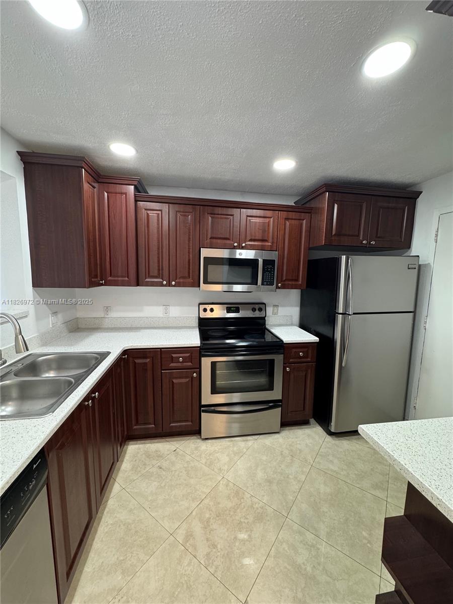 Property photo # 3
