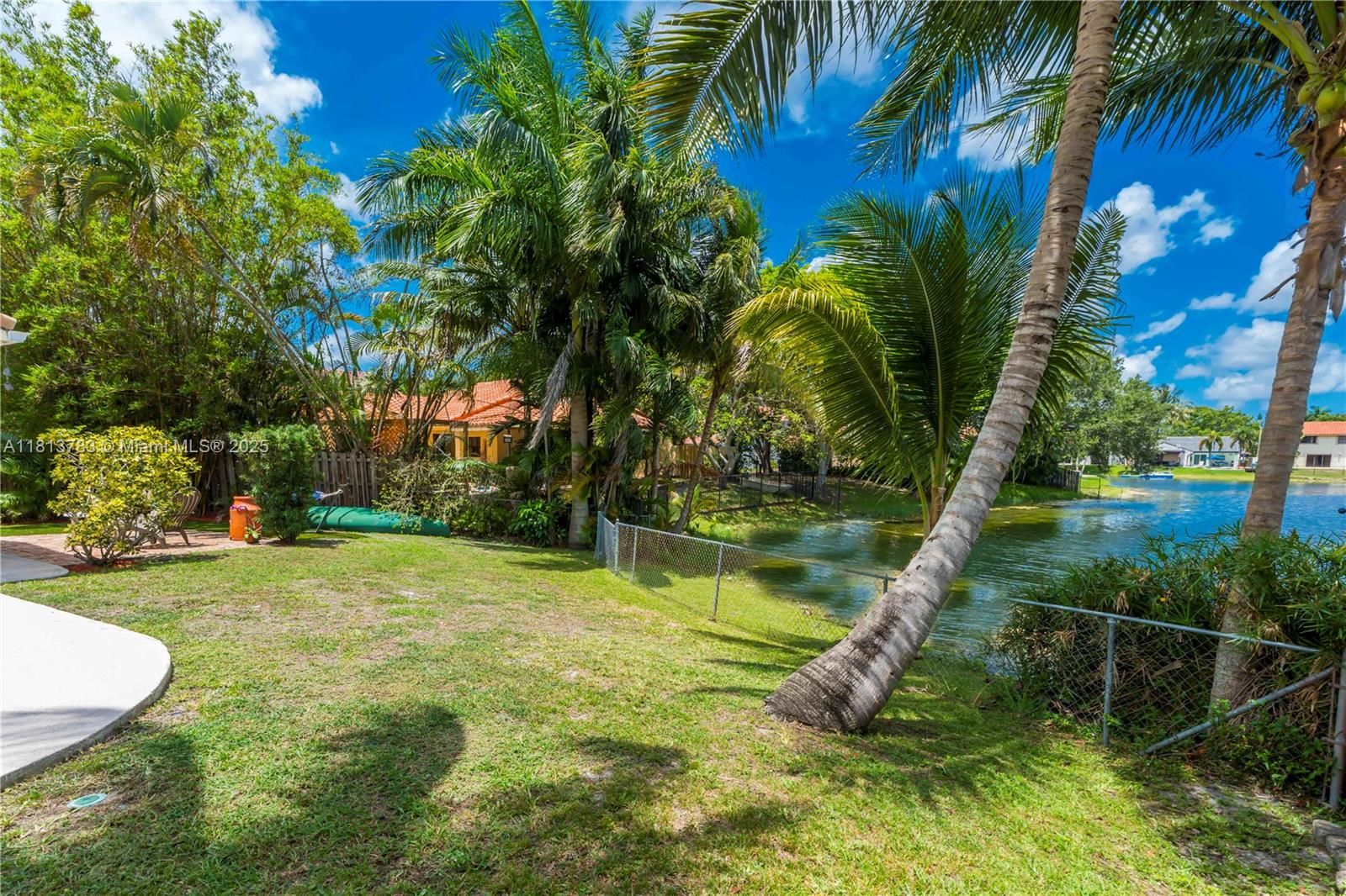 2845 Garden Dr, Cooper City, Florida image 44