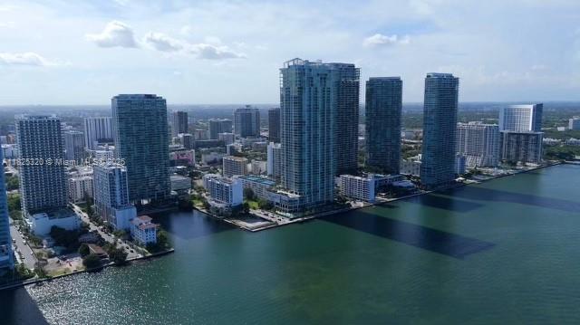 Apartamento en Alquiler en Miami, FL