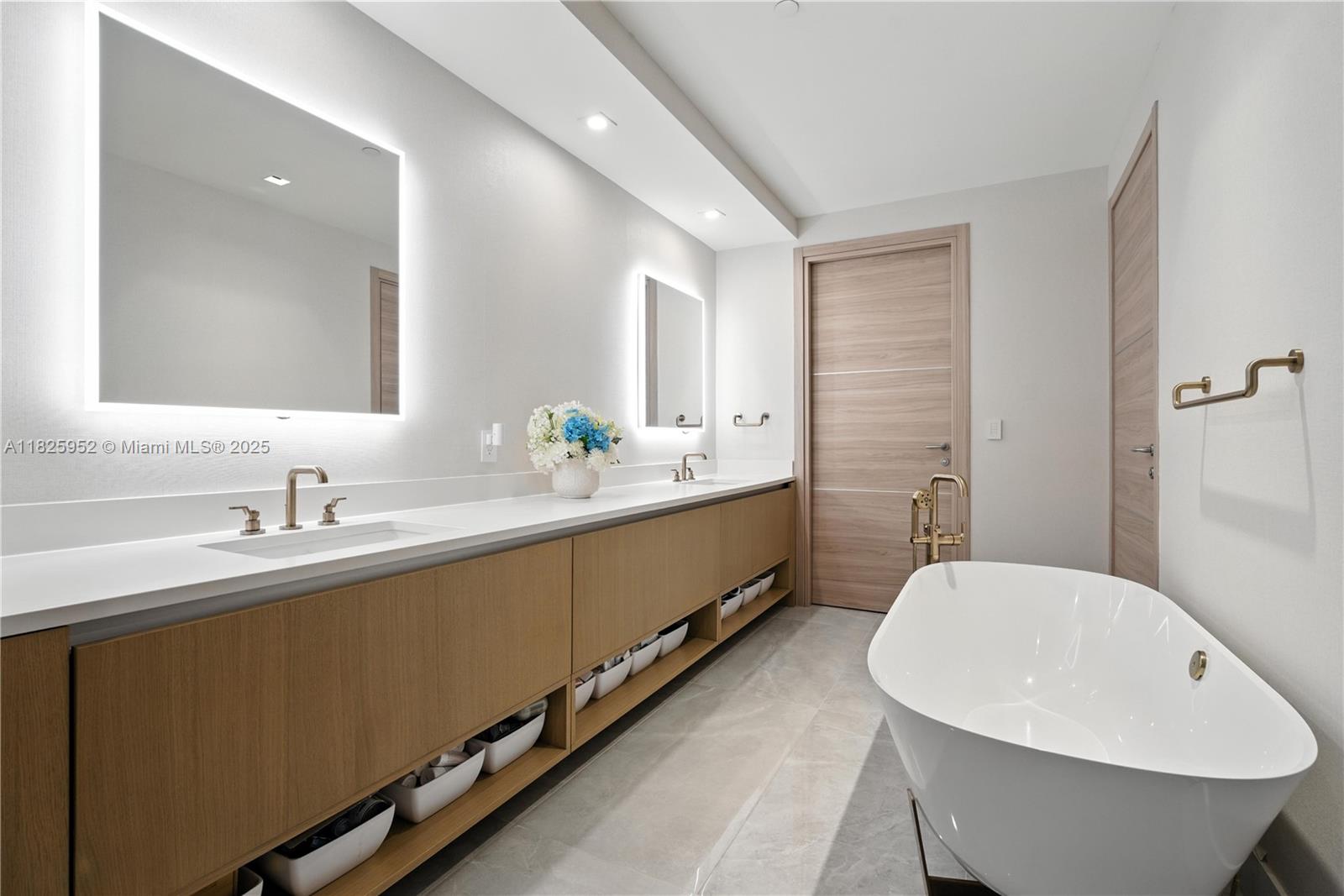 515 Valencia Ave #301, Coral Gables, Florida image 14