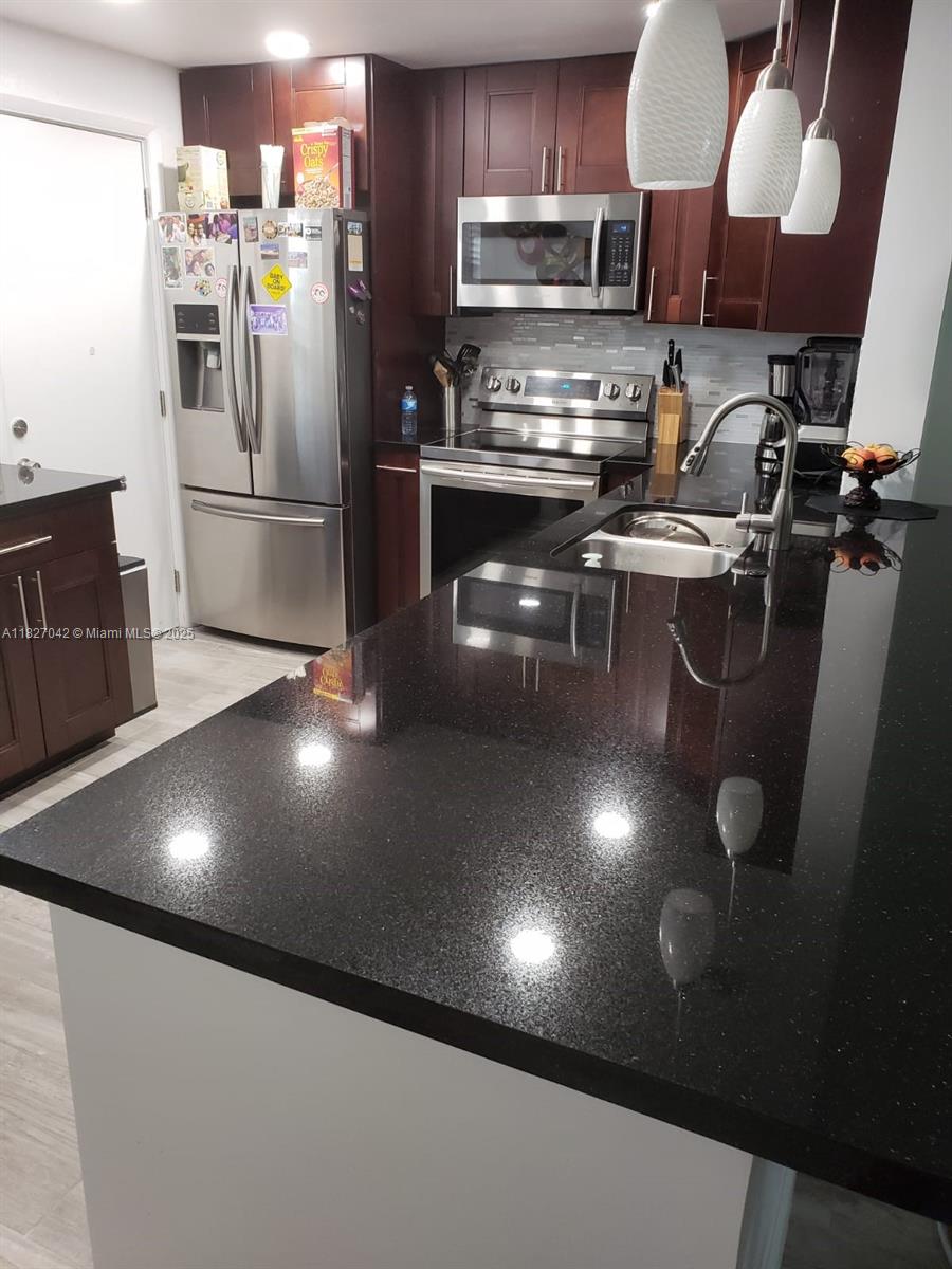 900 NE 12th Ave #302, Hallandale Beach, Florida image 3