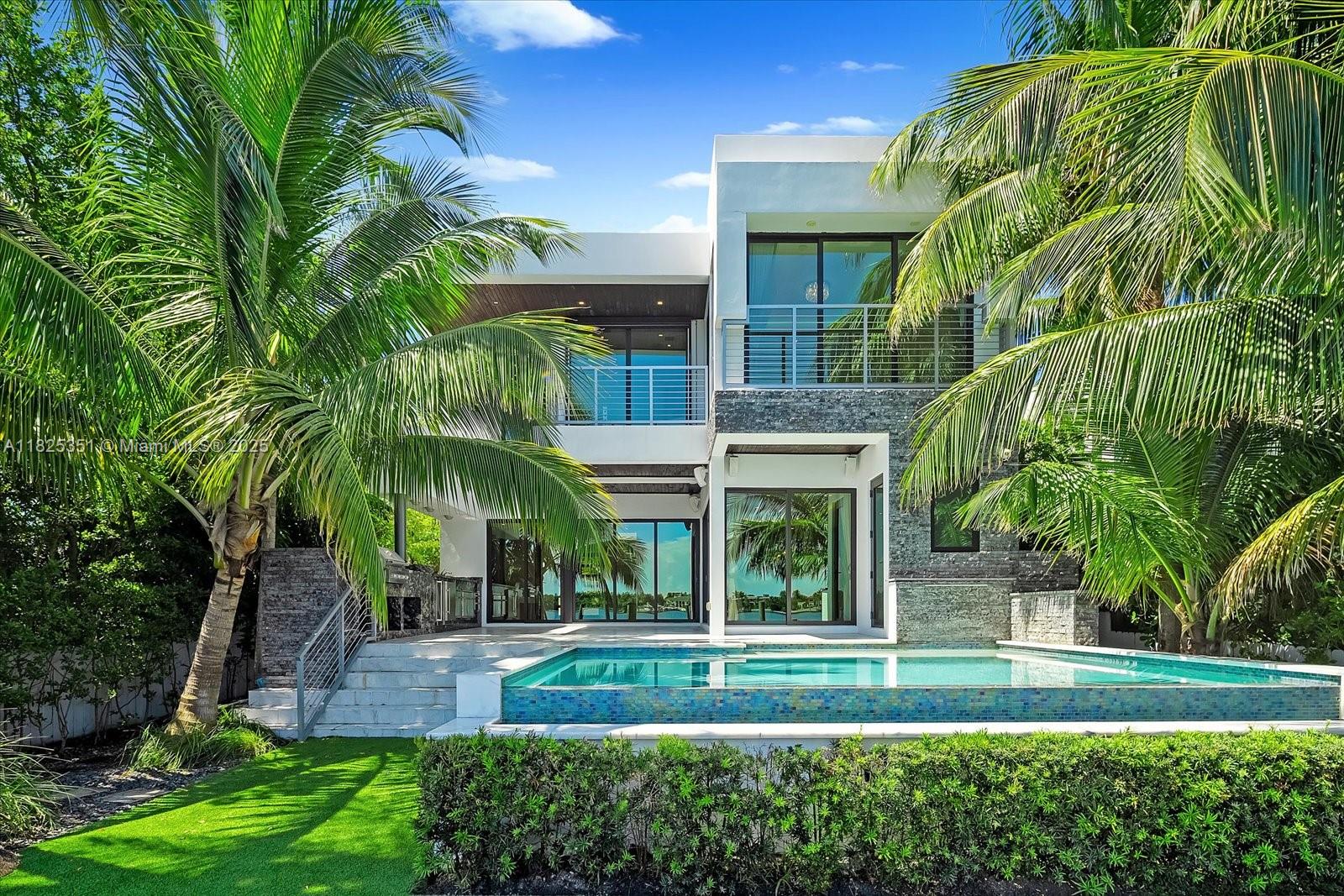 1311 Stillwater Dr, Miami Beach, Florida image 17