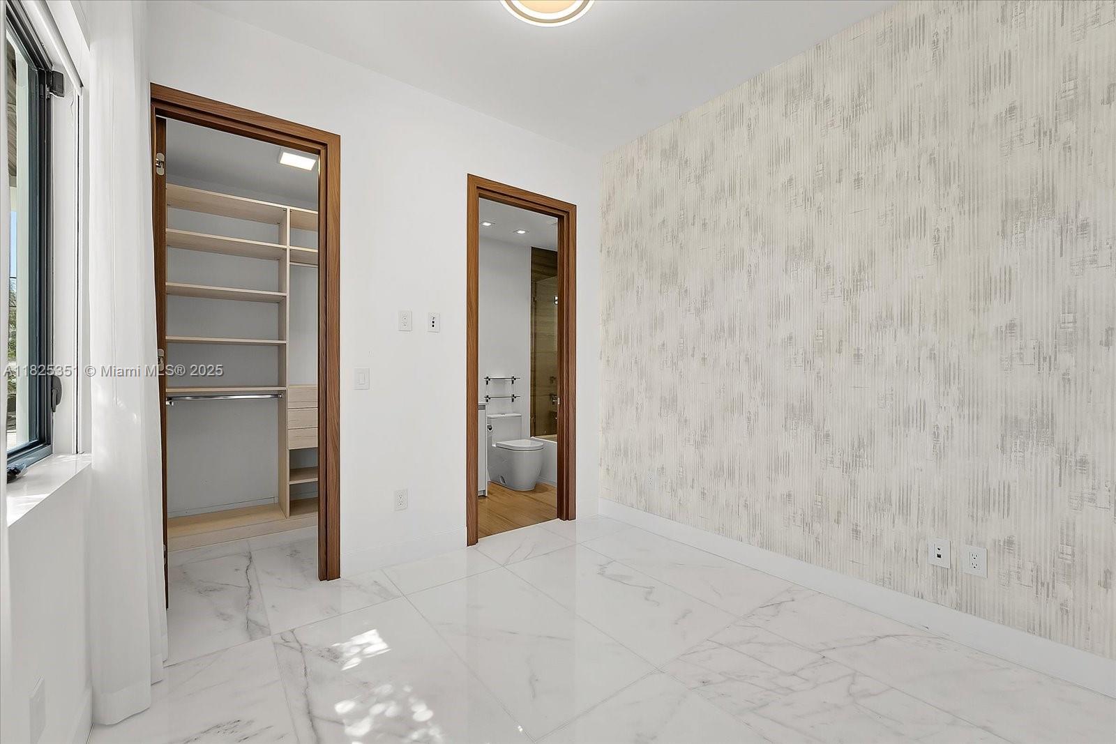 1311 Stillwater Dr, Miami Beach, Florida image 22