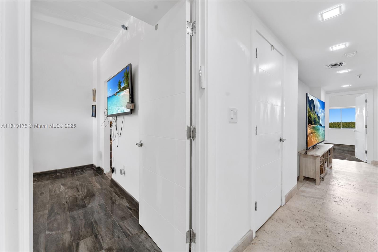 454 Poinciana Dr #1621, Sunny Isles Beach, Florida image 34