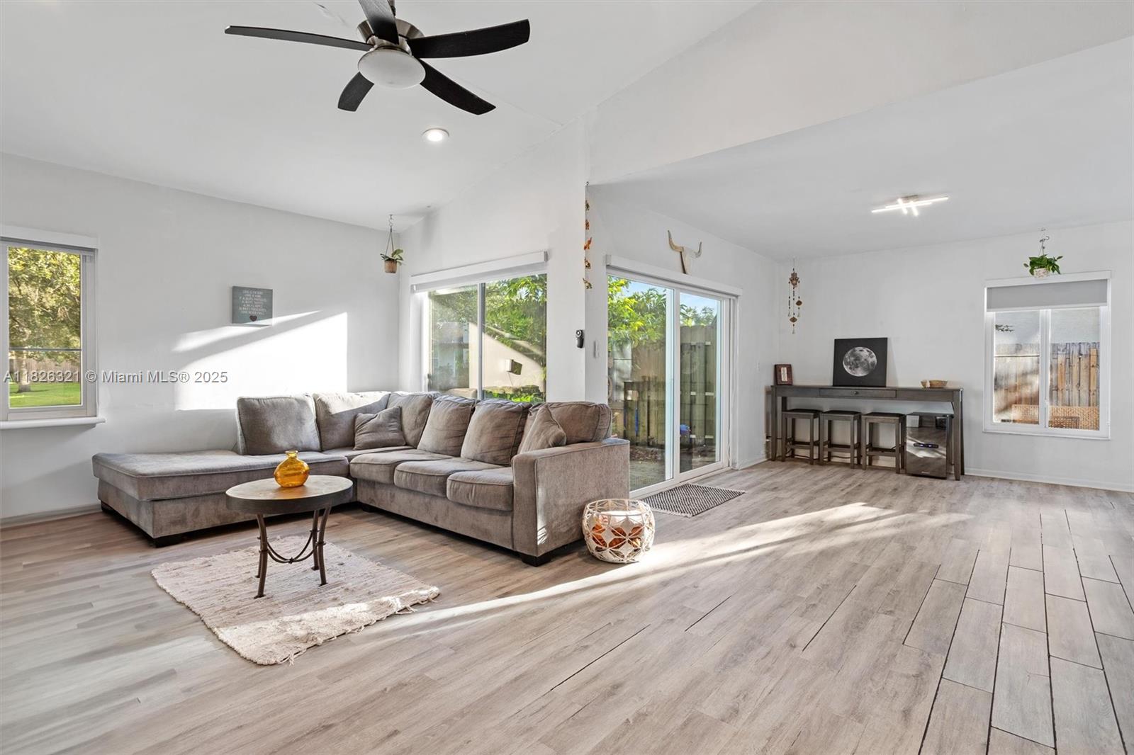 50 Forest Cir, Cooper City, Florida image 6
