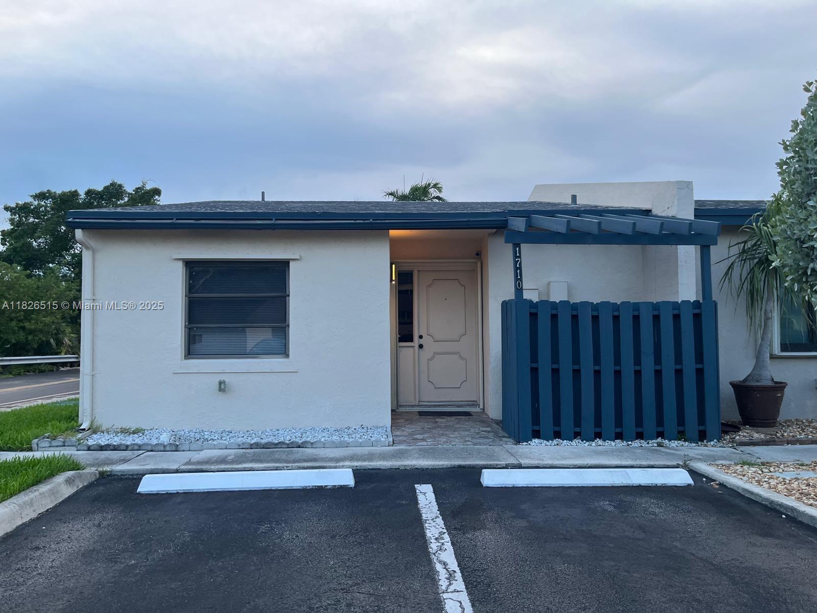 1710 NW 92nd Ave, Pembroke Pines, Florida image 16