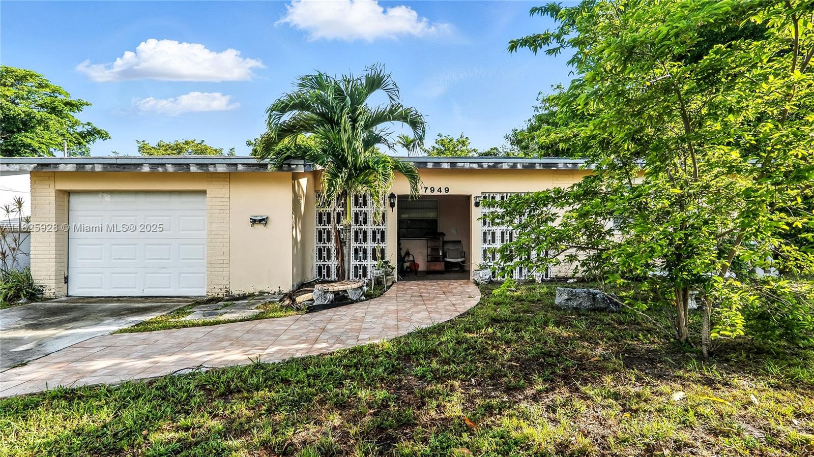 Residential, Miramar, Florida image 6