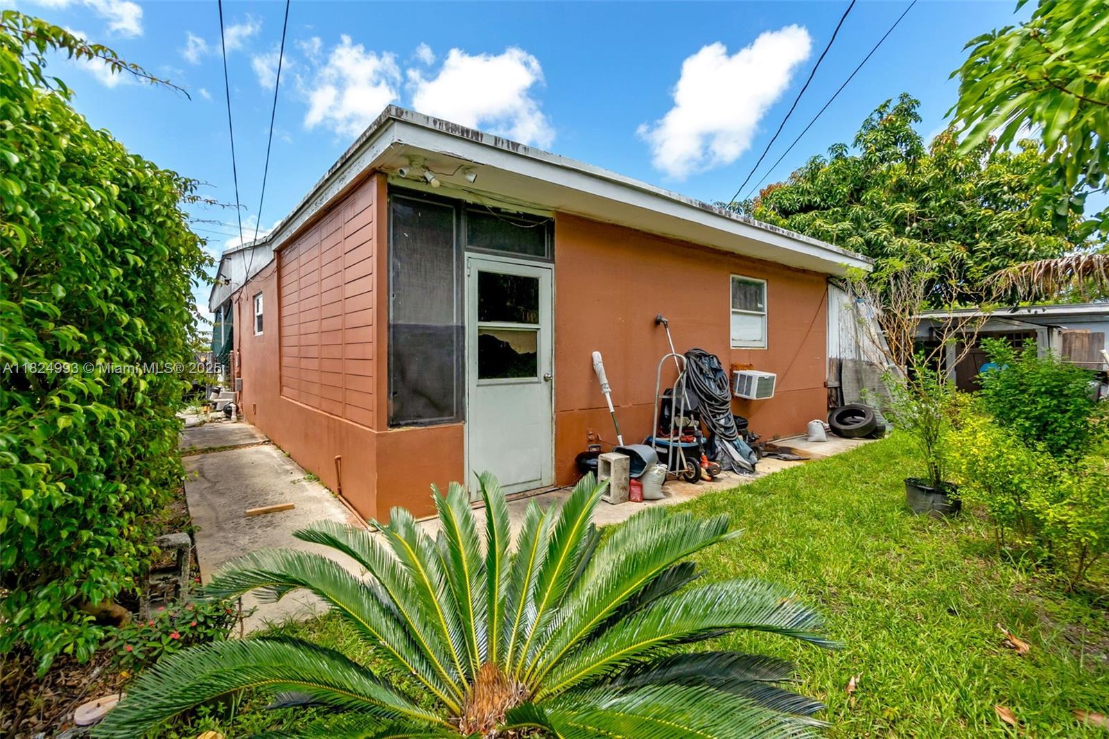 1616 SW 9th St, Fort Lauderdale, Florida image 23