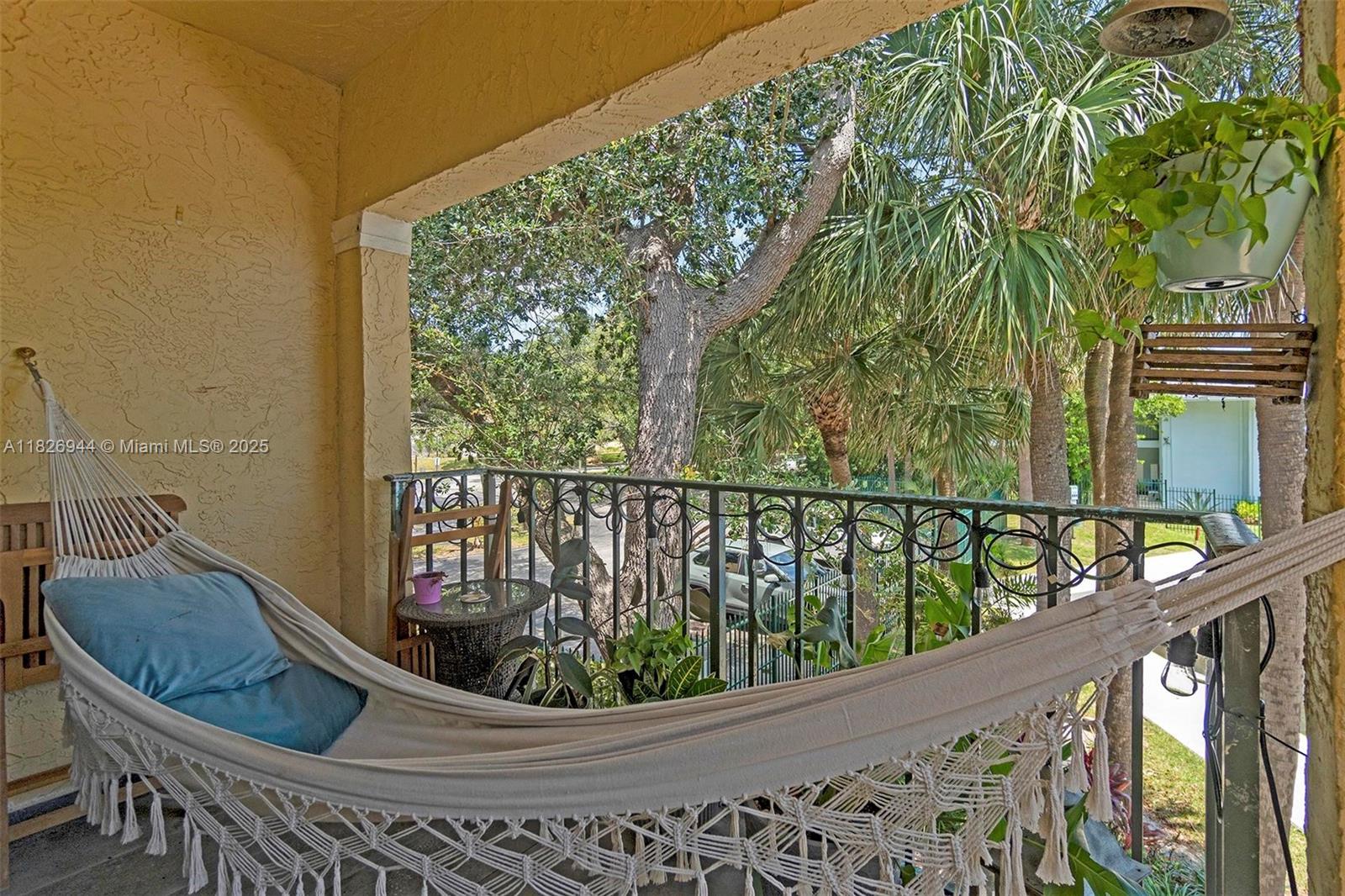 1105 Lake Shore Dr #202, Lake Park, Florida image 2