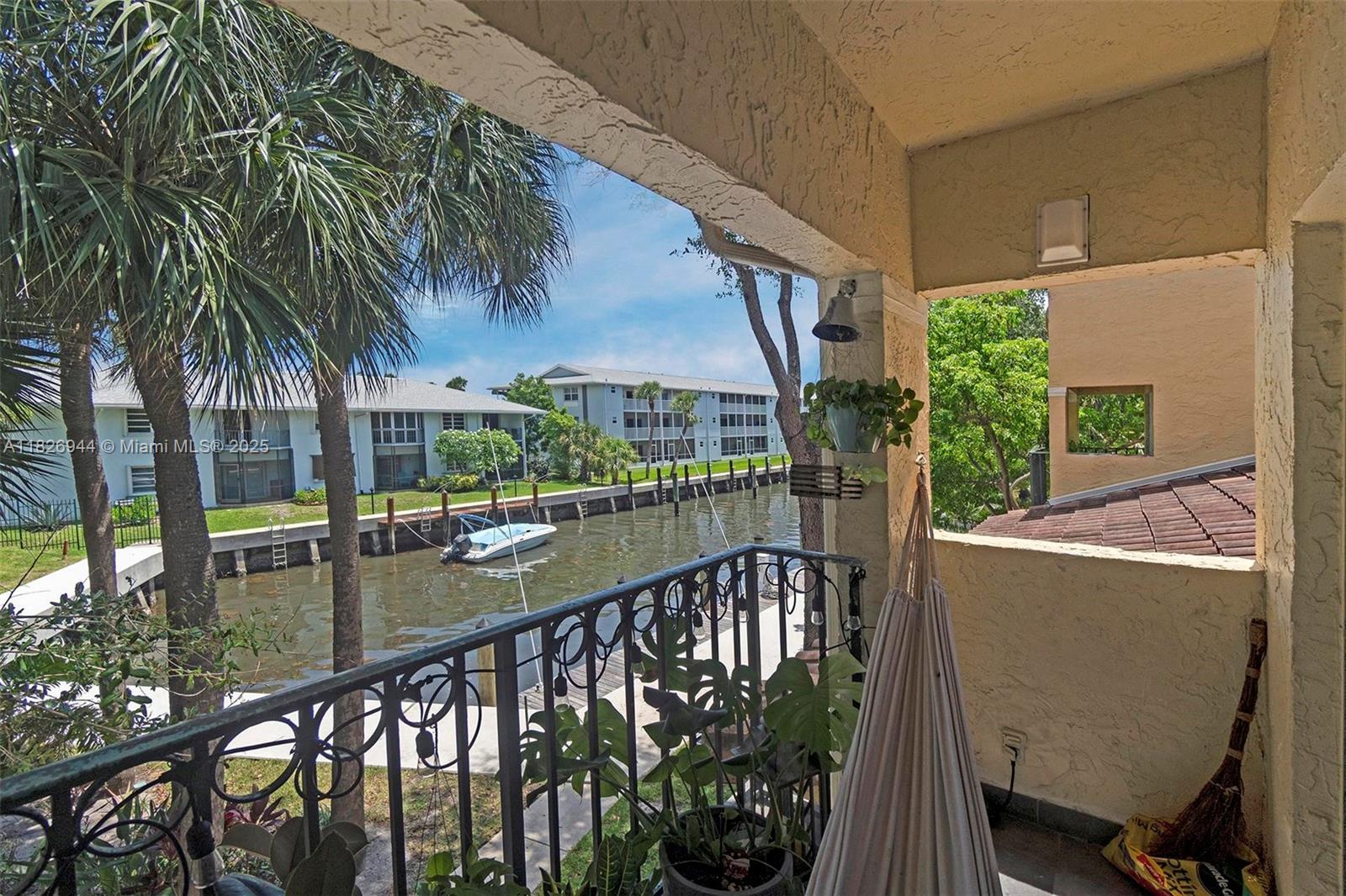 1105 Lake Shore Dr #202, Lake Park, Florida image 30