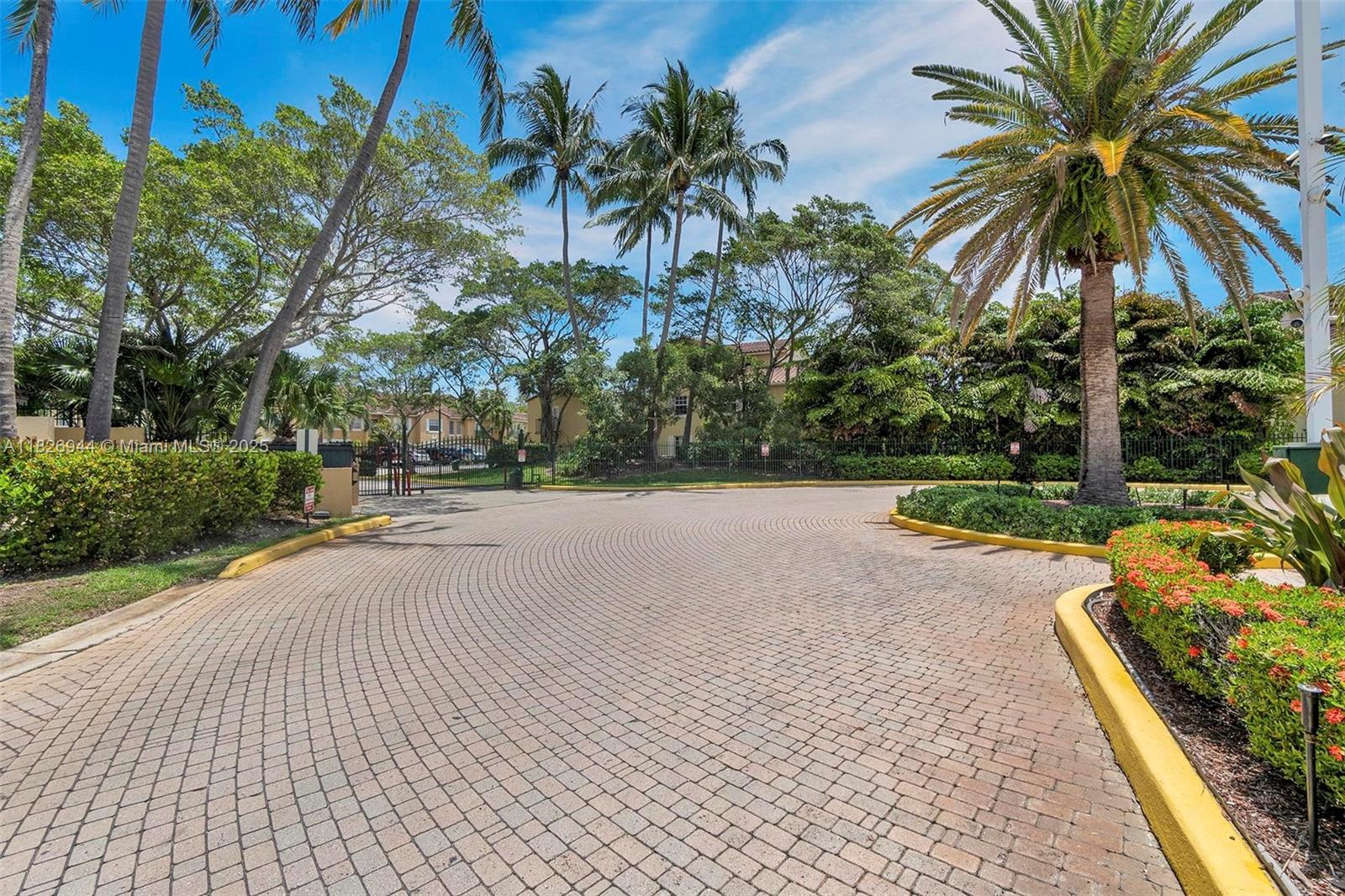 1105 Lake Shore Dr #202, Lake Park, Florida image 45
