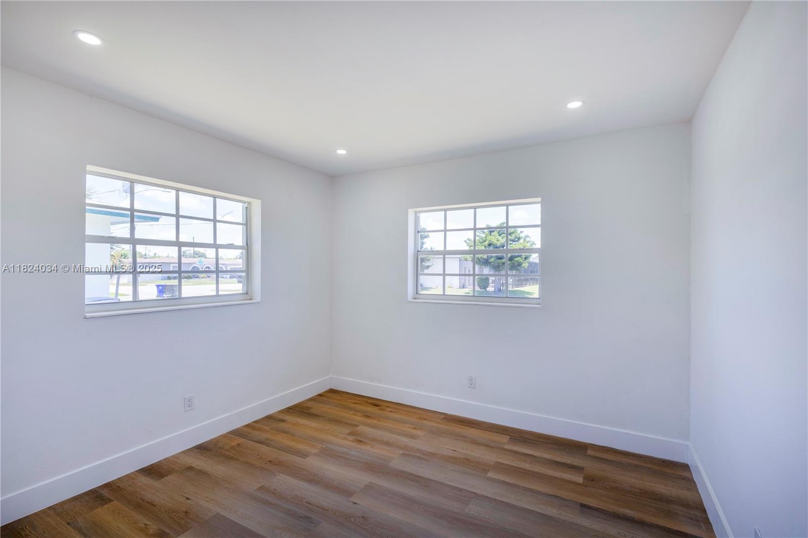2568 NW 34th Ter, Lauderdale Lakes, Florida image 19