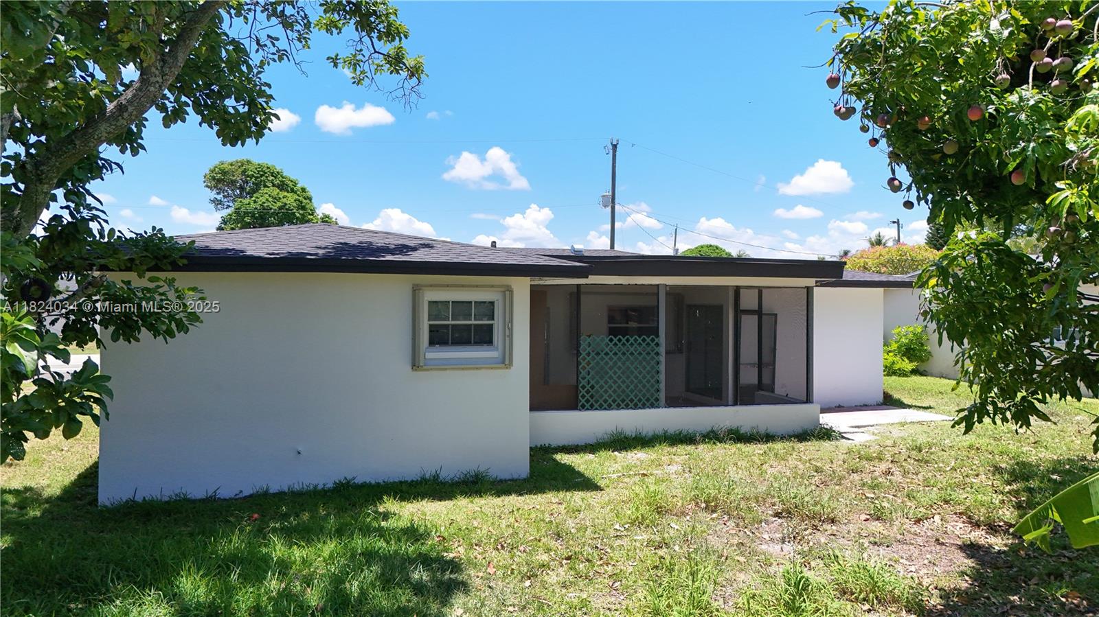2568 NW 34th Ter, Lauderdale Lakes, Florida image 33