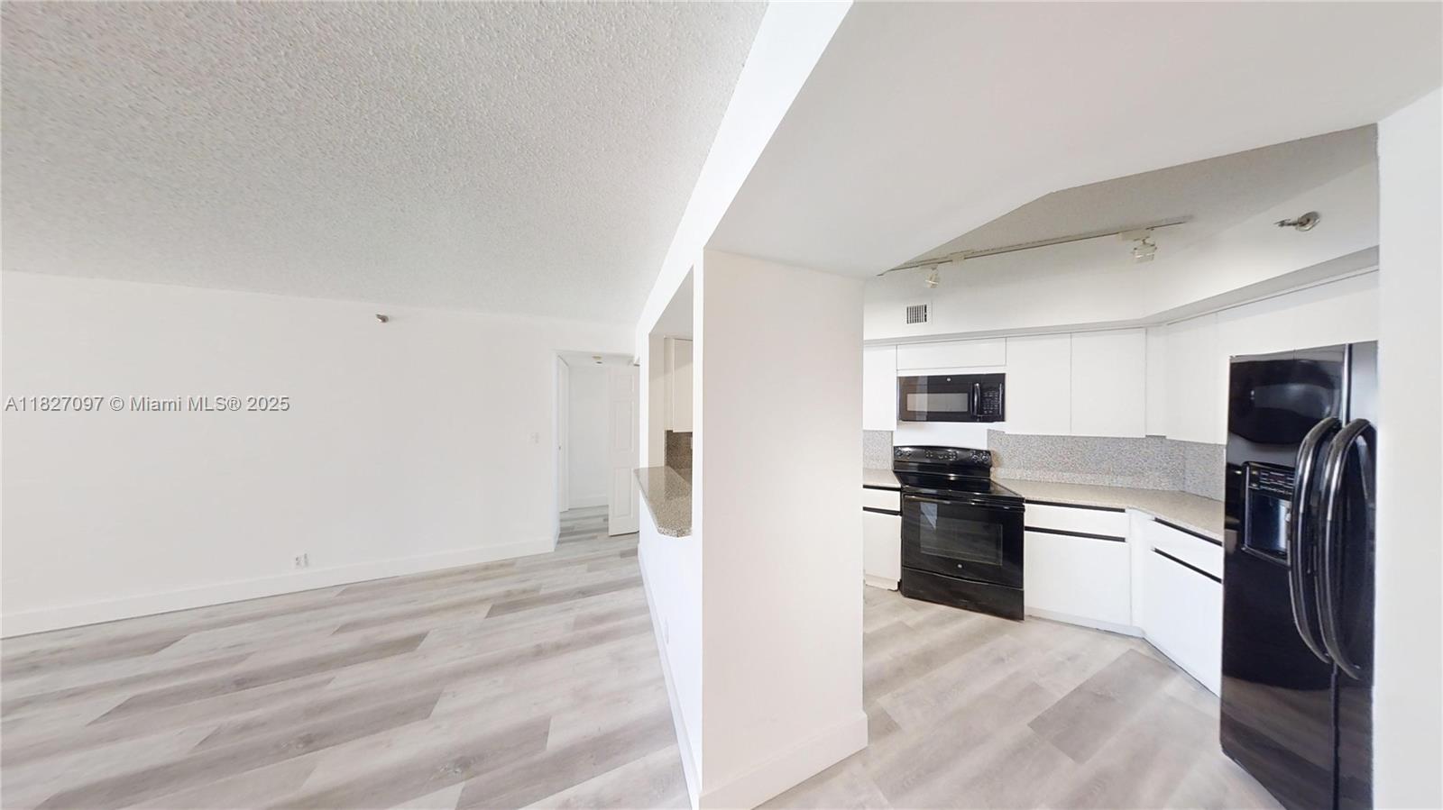 6767 Collins Ave #1402, Miami Beach, Florida image 15