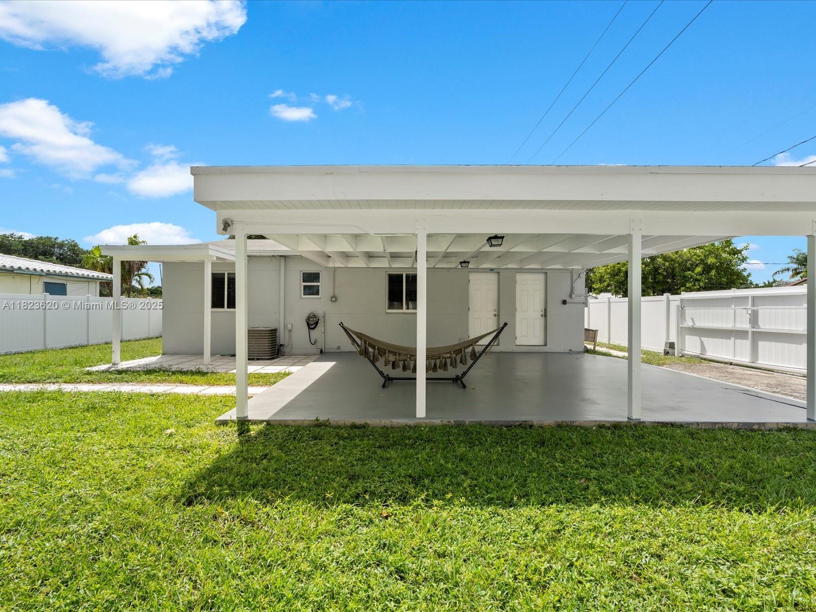 1325 N 26th Ave, Hollywood, Florida image 21