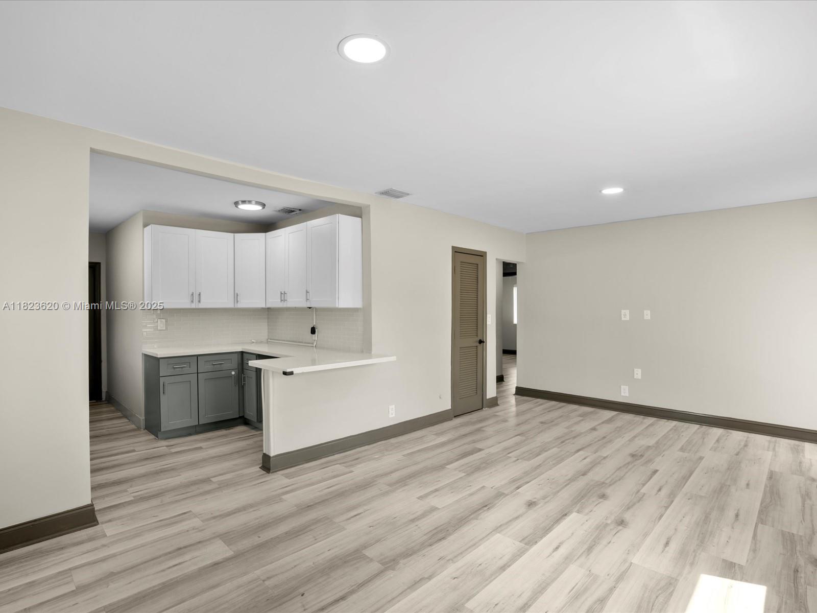 1325 N 26th Ave, Hollywood, Florida image 7