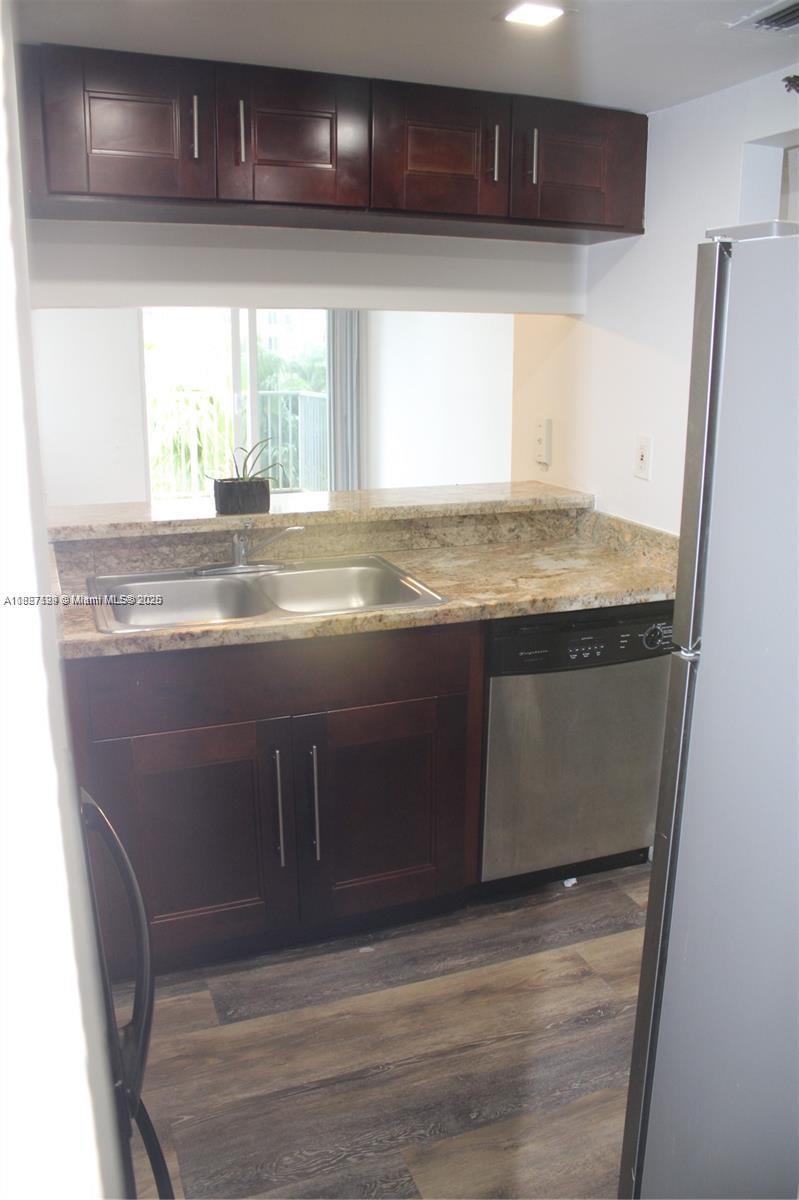 Property photo # 6