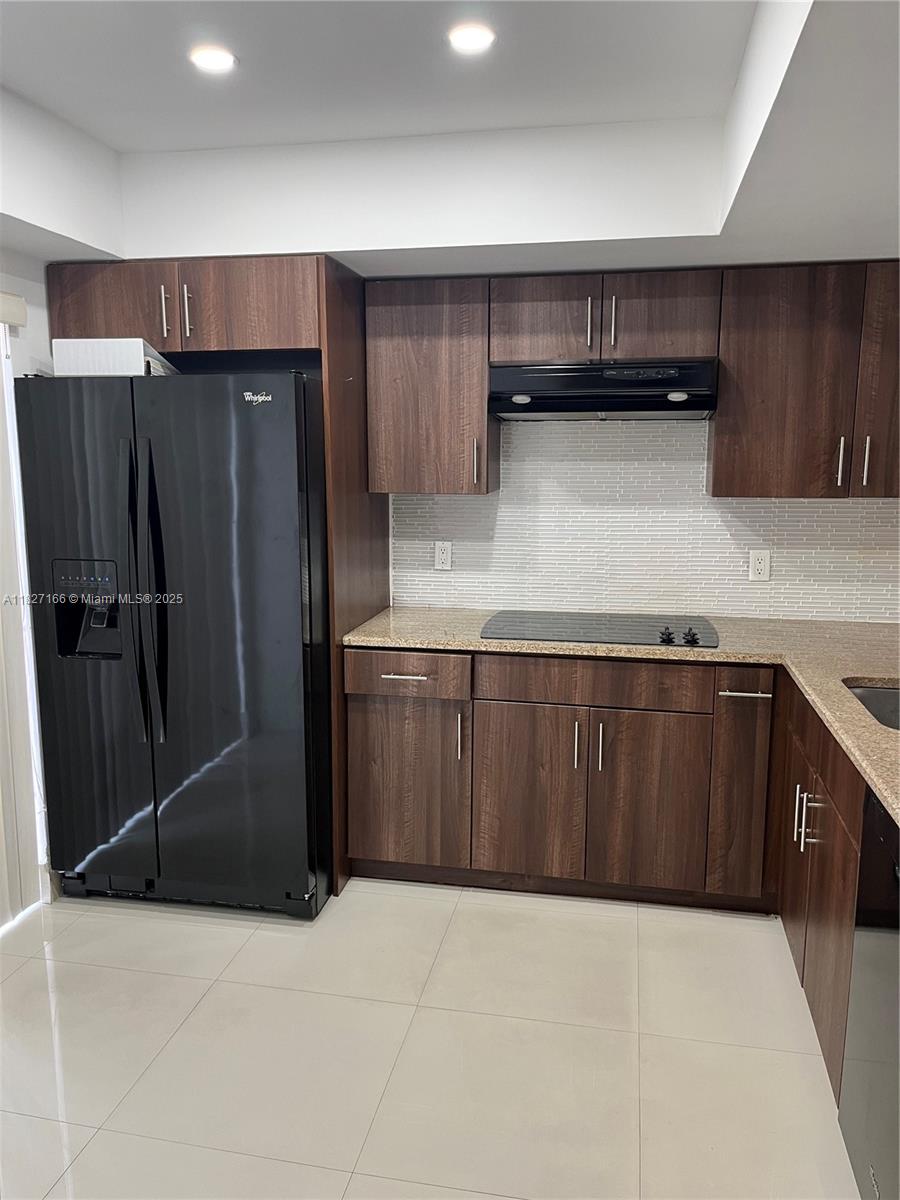 Property photo # 8