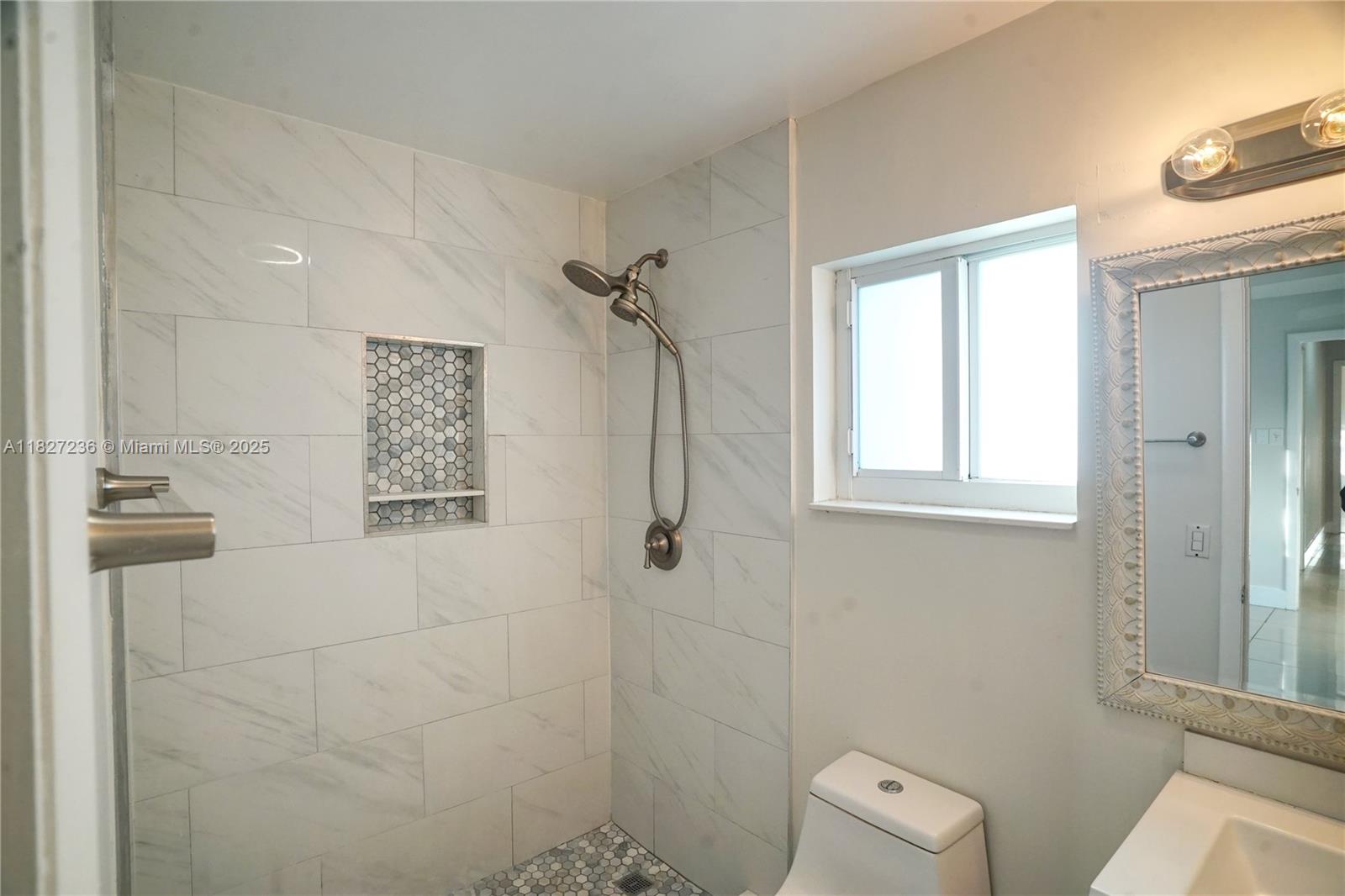 7985 NW 1st St, Margate, Florida image 16