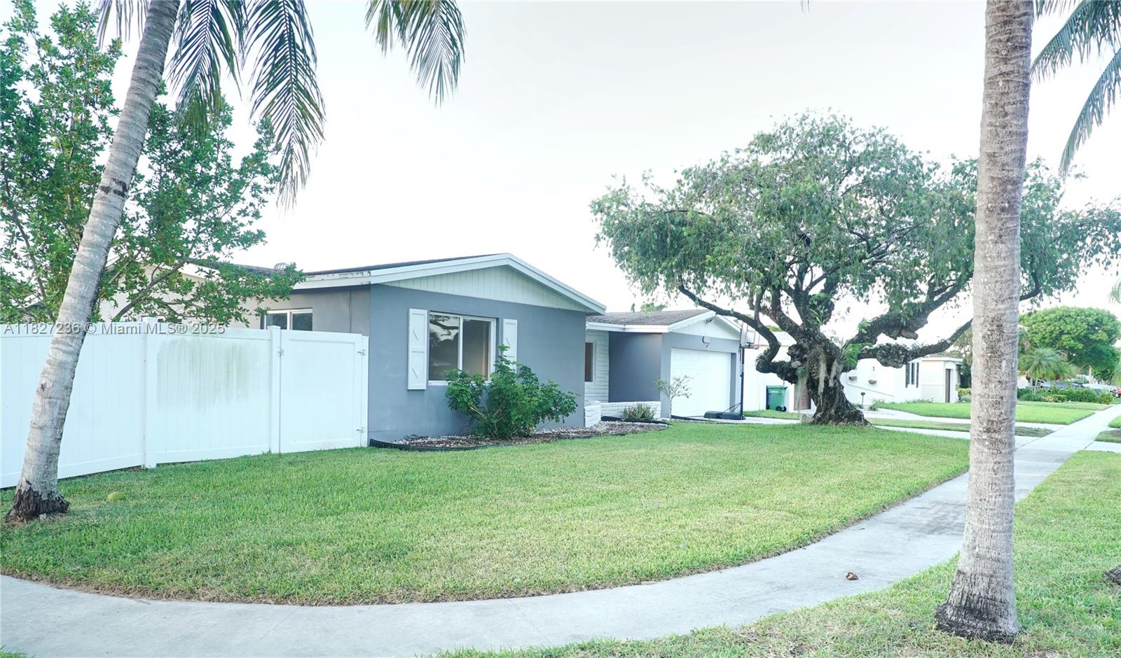 7985 NW 1st St, Margate, Florida image 4