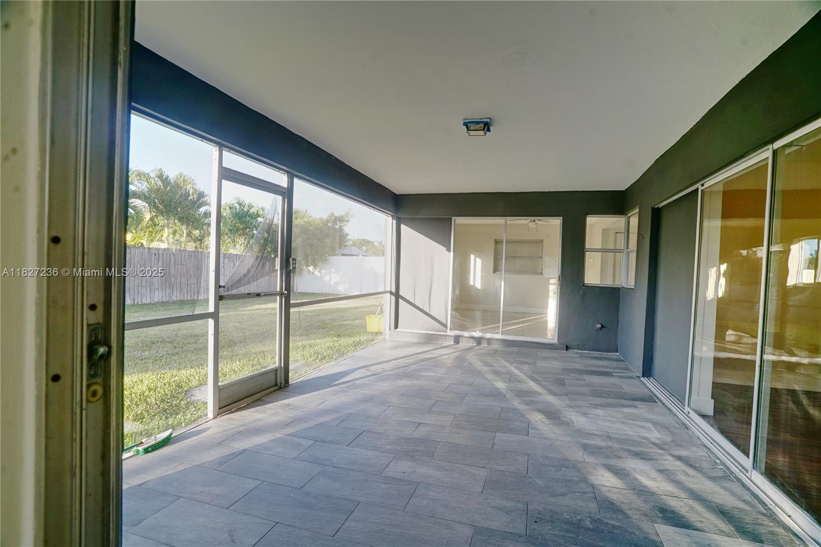 7985 NW 1st St, Margate, Florida image 7