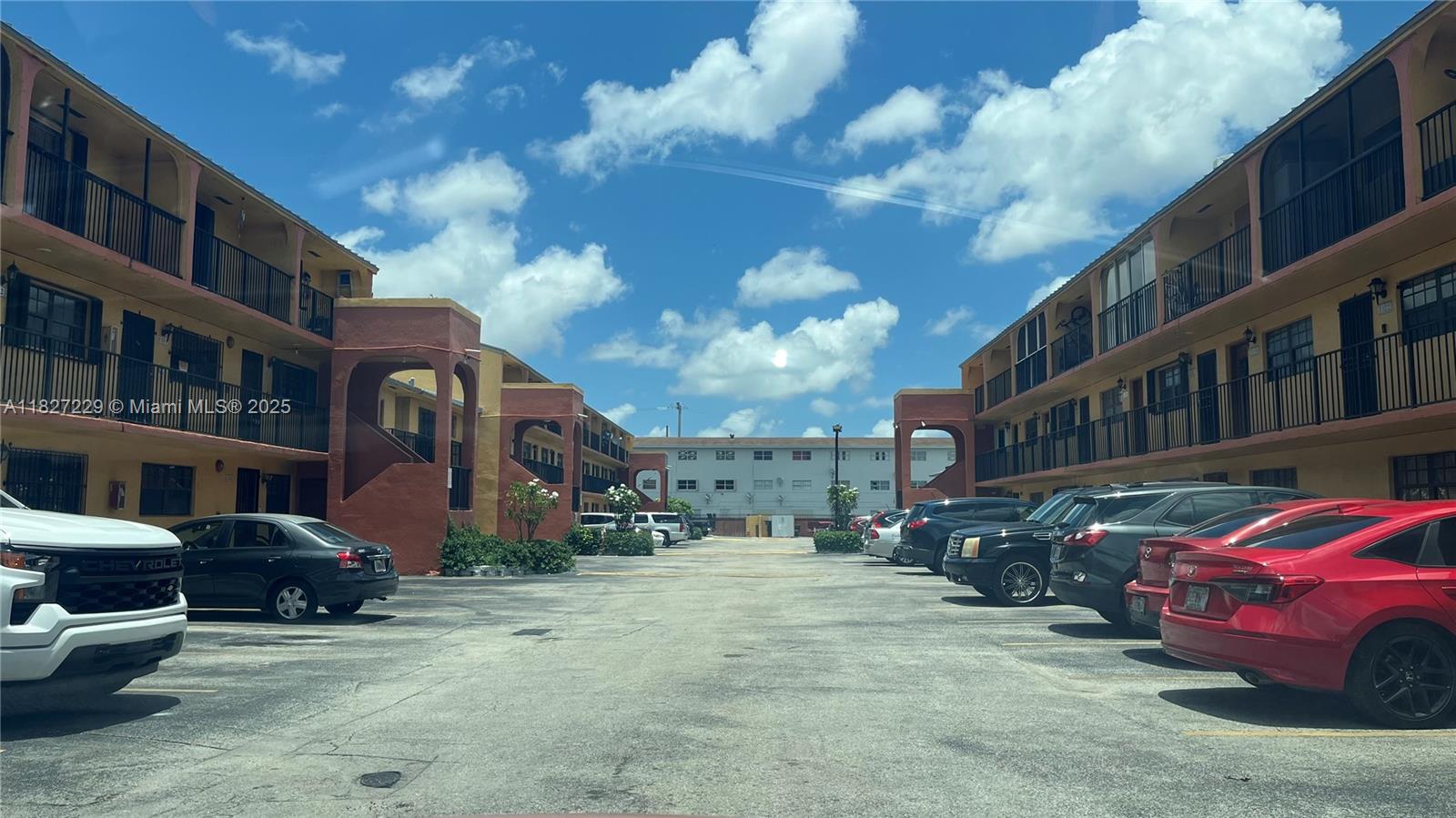 1339 W 51st Pl #B-5, Hialeah, Florida image 24