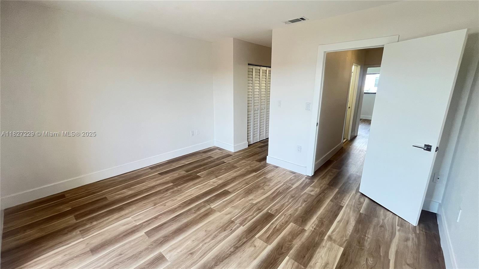 1339 W 51st Pl #B-5, Hialeah, Florida image 9
