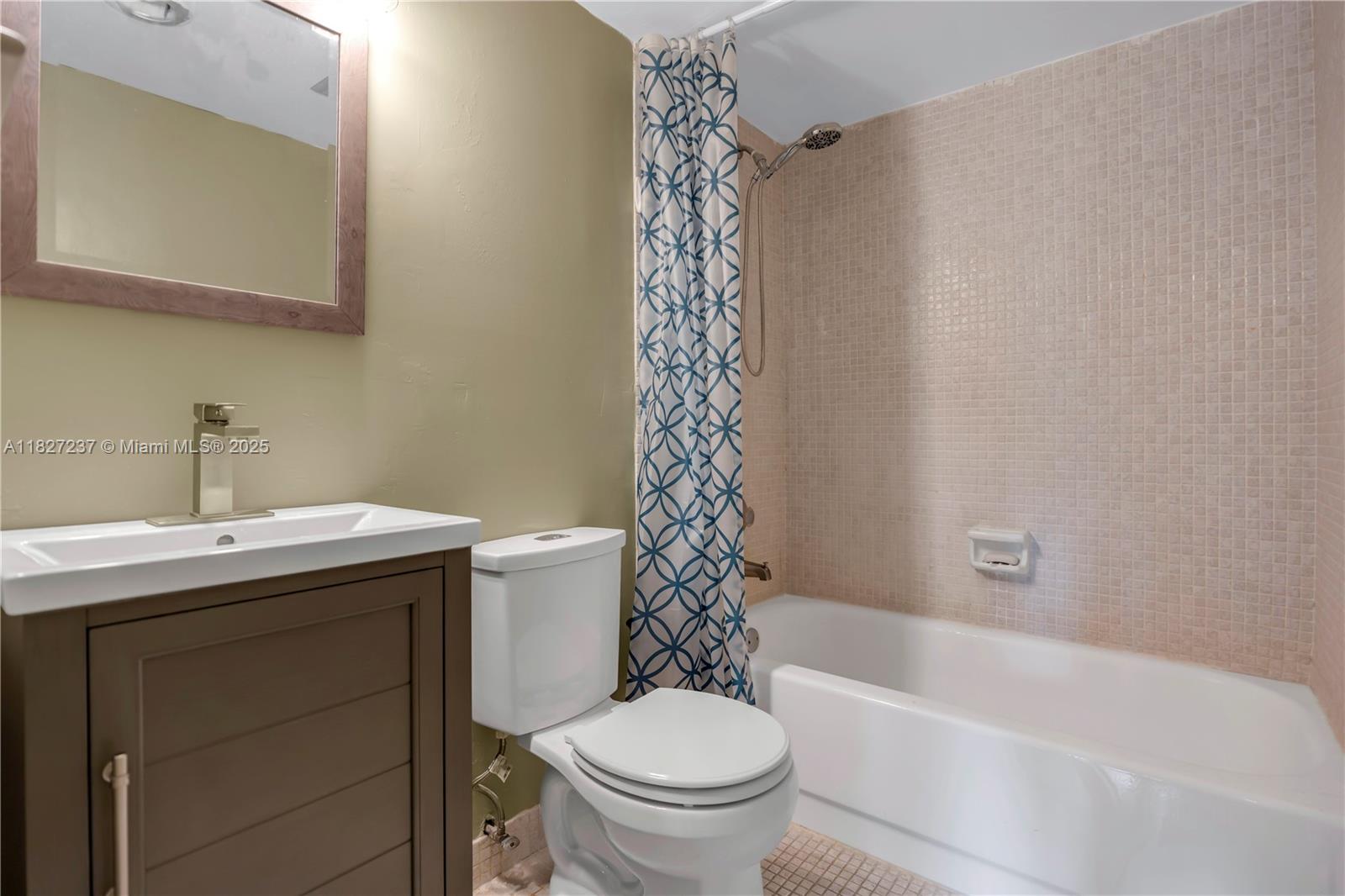 4168 Inverrary Dr #402, Lauderhill, Florida image 9