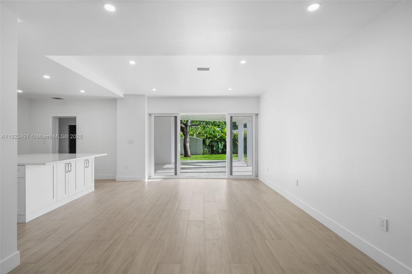 1617 Washington St, Hollywood, Florida image 11