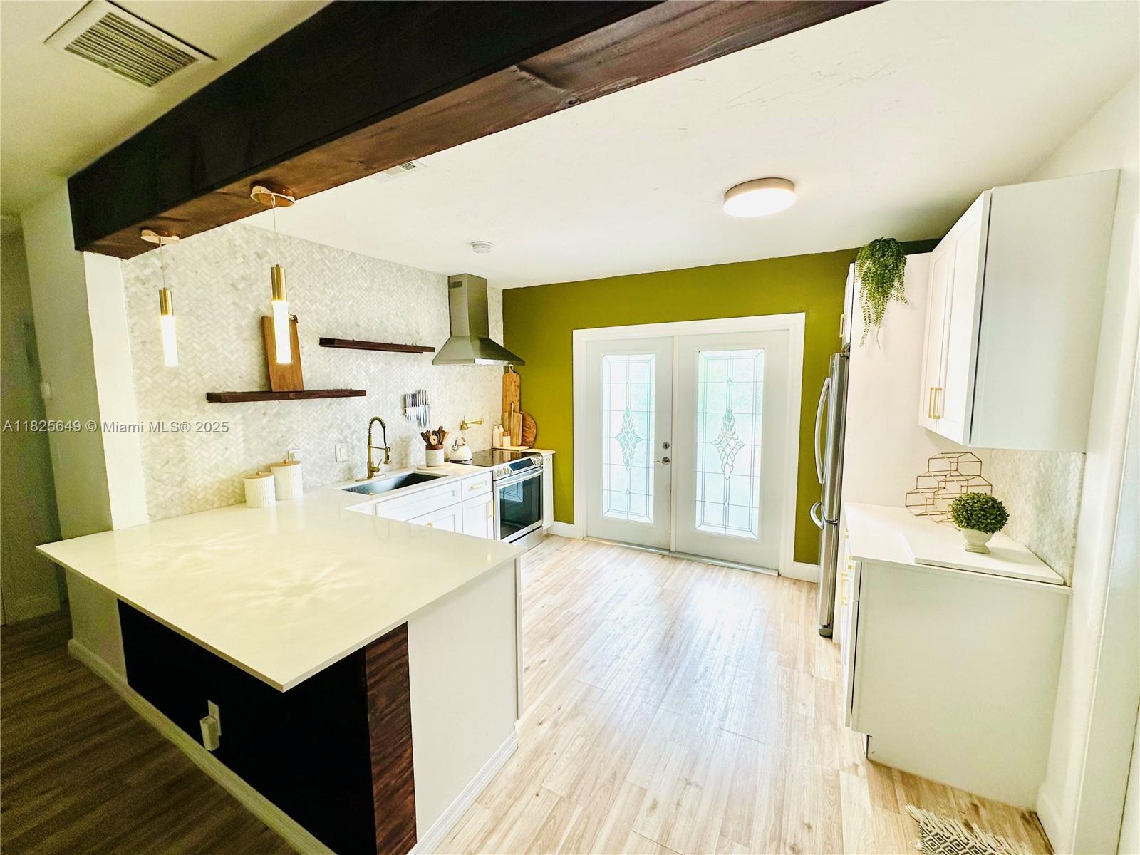 305 SW 24th Ave, Fort Lauderdale, Florida image 25