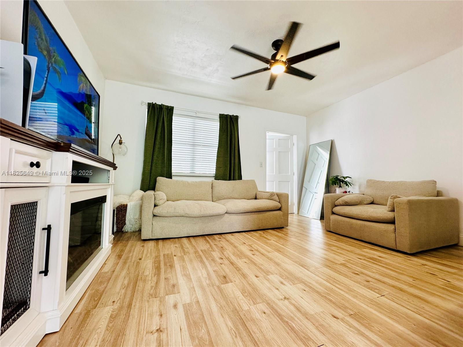 305 SW 24th Ave, Fort Lauderdale, Florida image 35