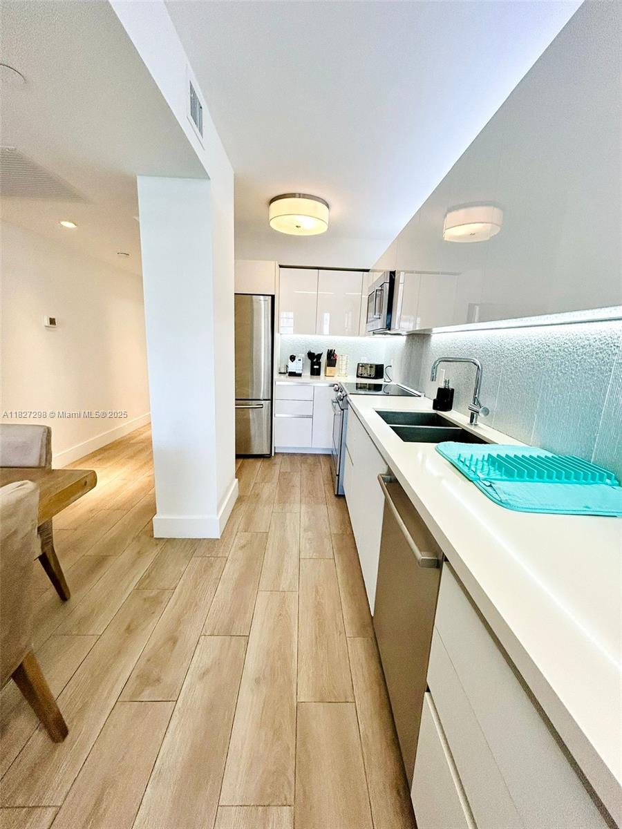 Property photo # 9