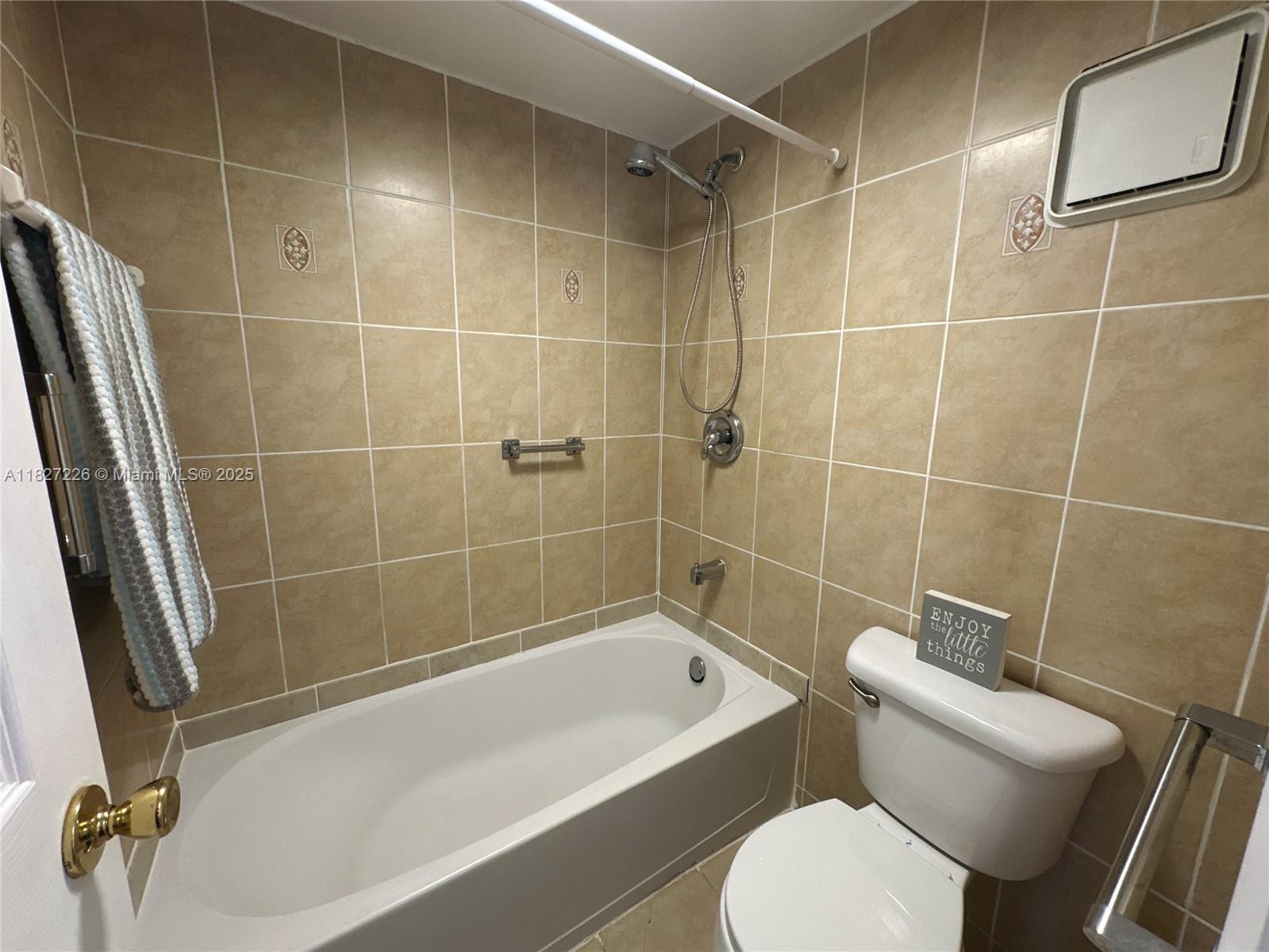 3210 NW 103rd Terrace #106-B, Coral Springs, Florida image 16
