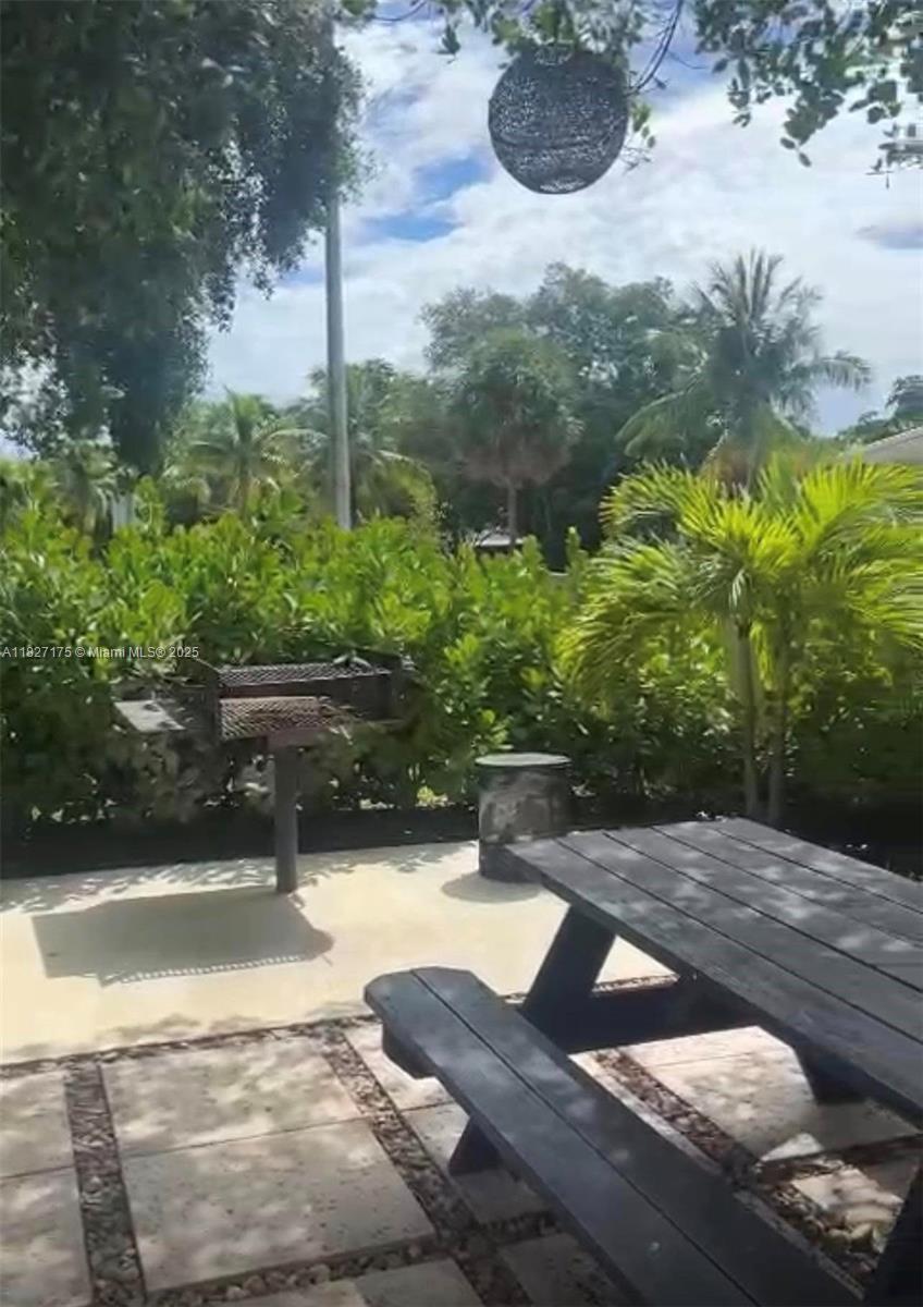 Property photo # 4