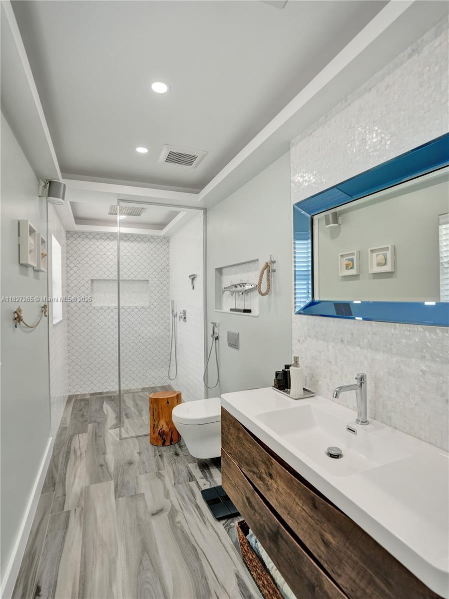 1555 NE 35th St, Oakland Park, Florida image 19