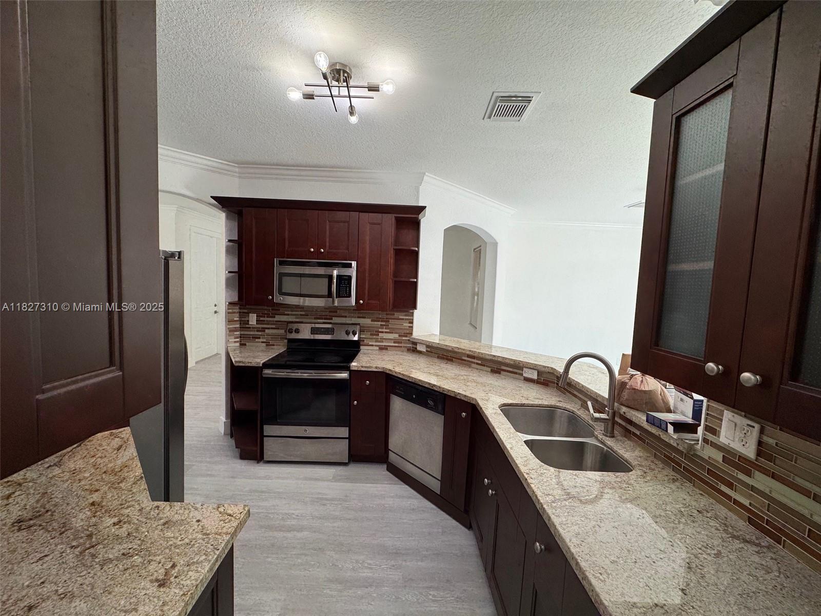 Property photo # 3