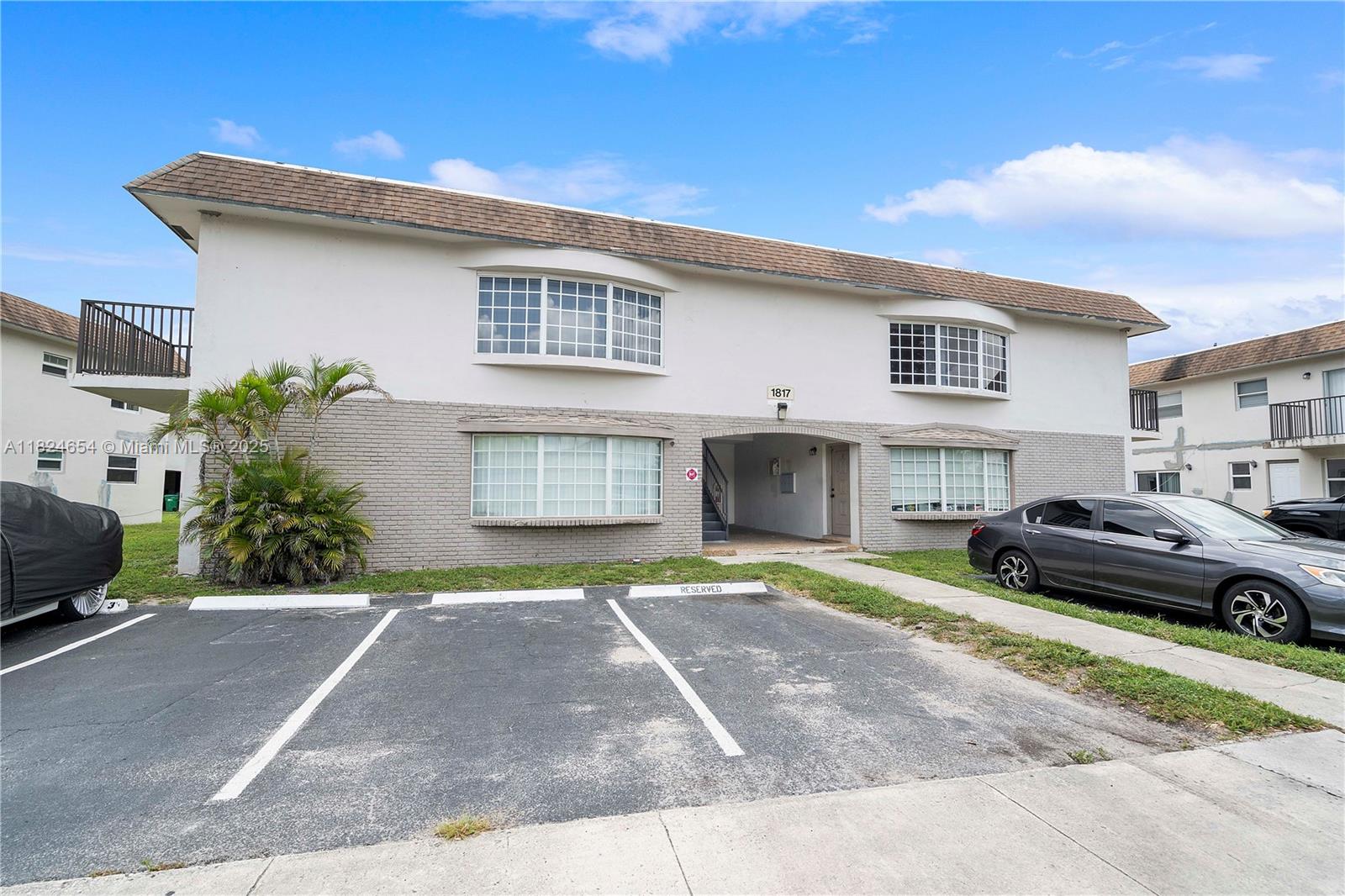 1817 NW 54th Ter #BB4, Lauderhill, Florida image 2
