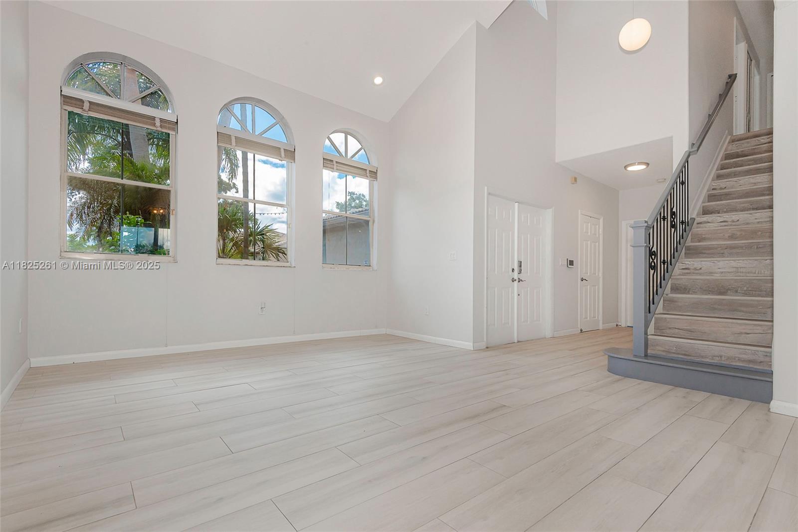 315 W Cypress Cove Cir, Davie, Florida image 8