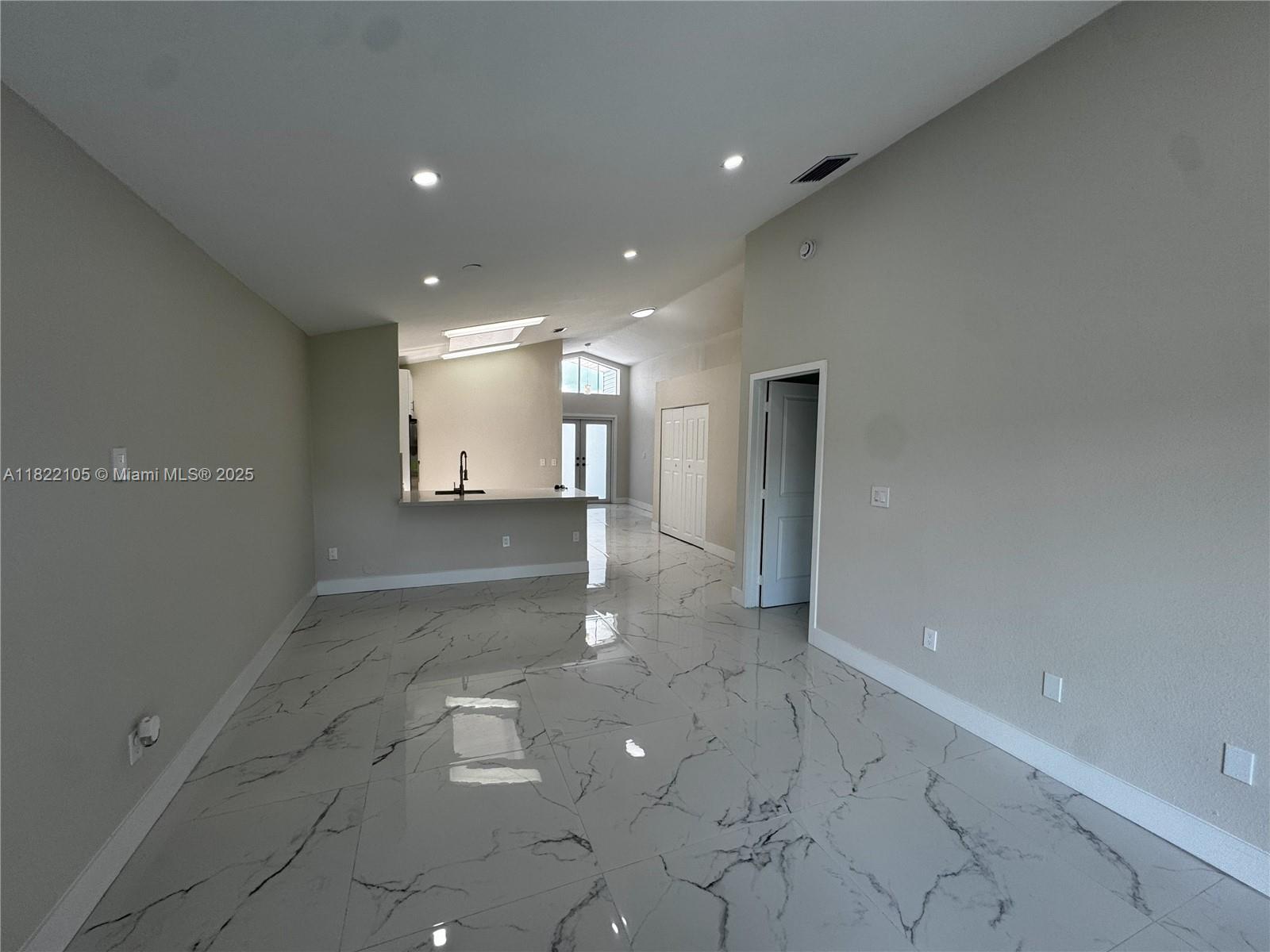 10000 Olive St, Miramar, Florida image 6