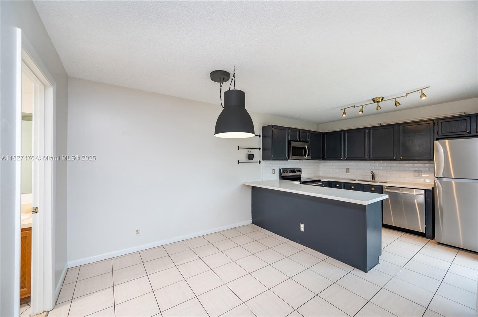 Property photo # 3