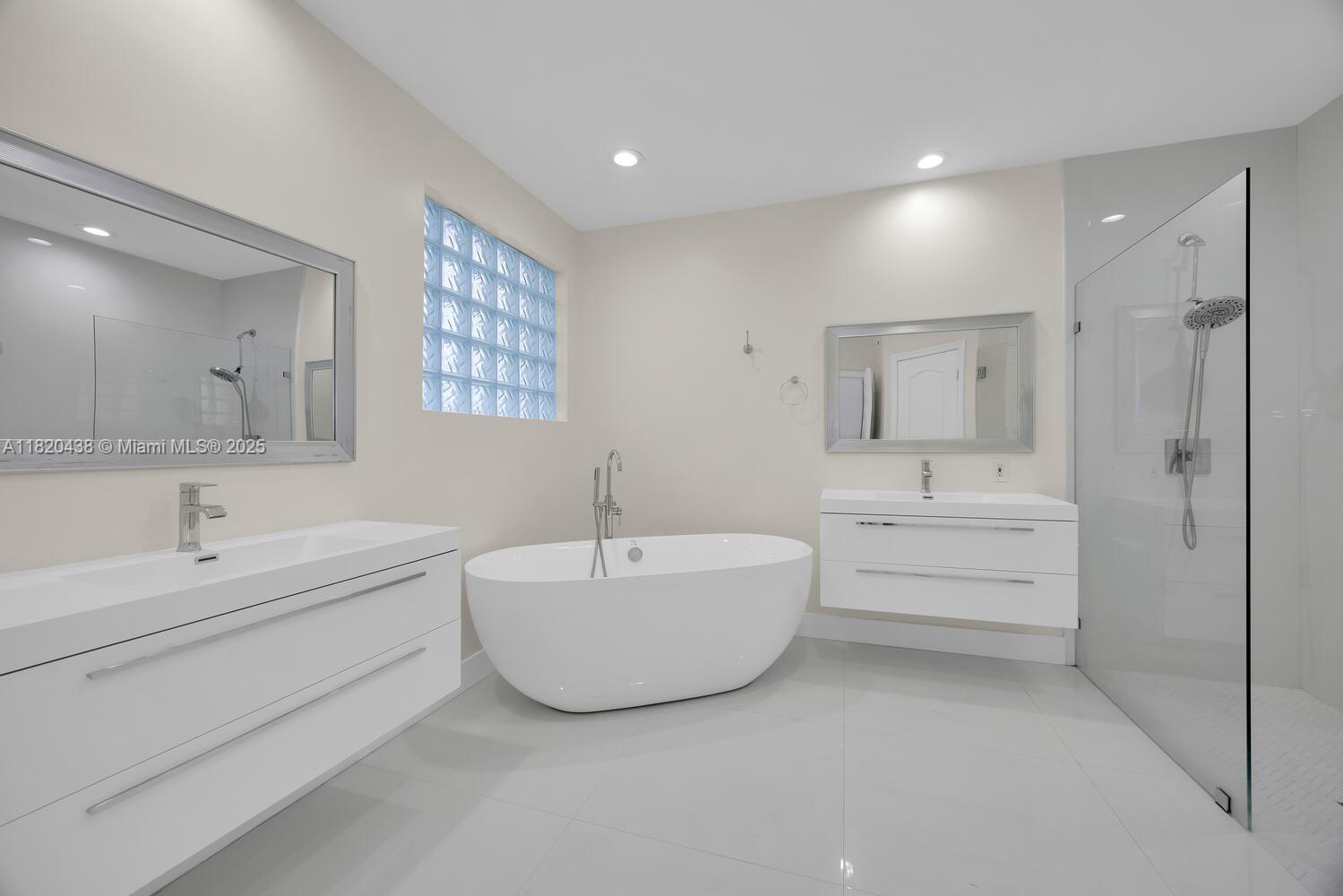 9785 NW 29th Ter, Doral, Florida image 22