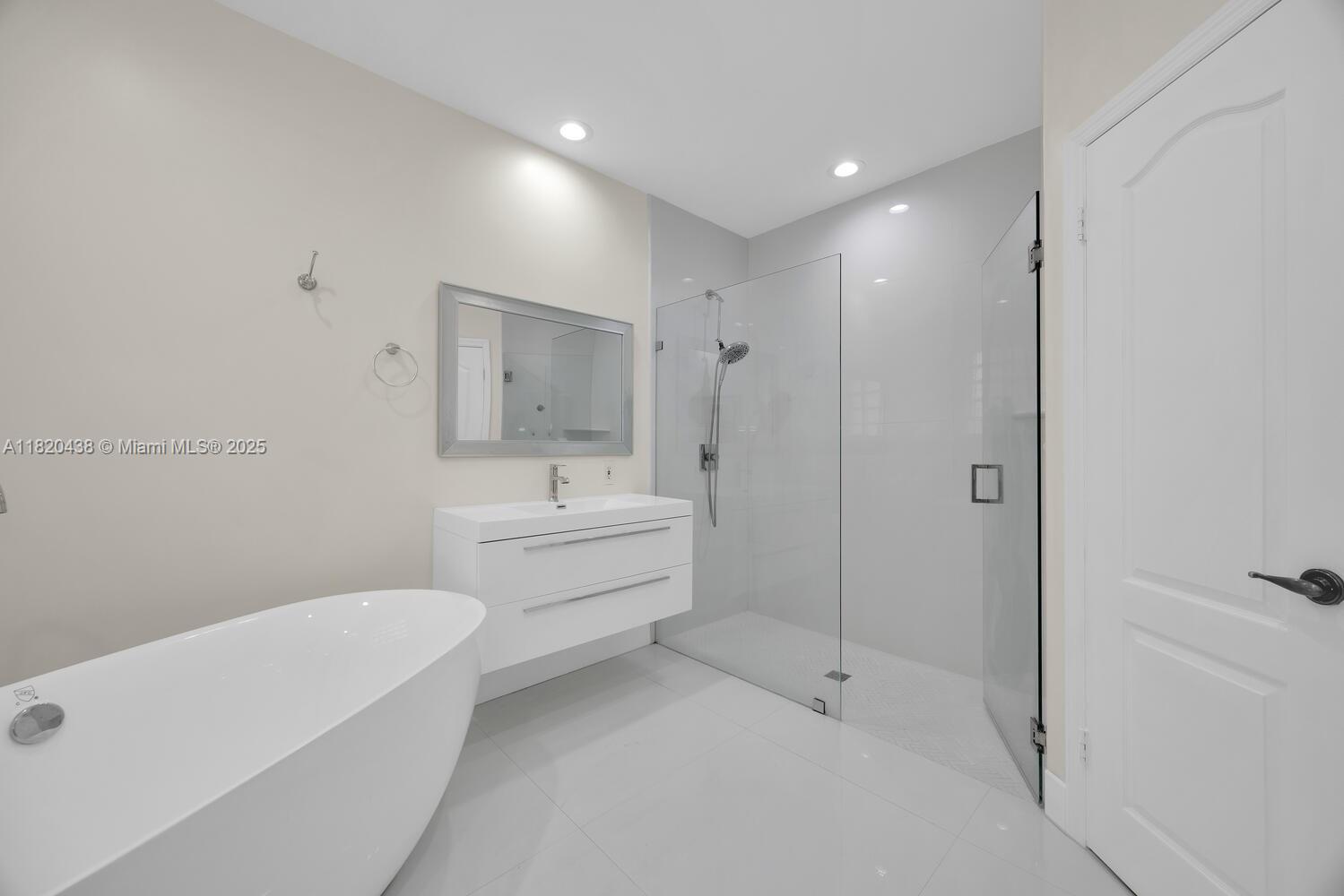9785 NW 29th Ter, Doral, Florida image 23