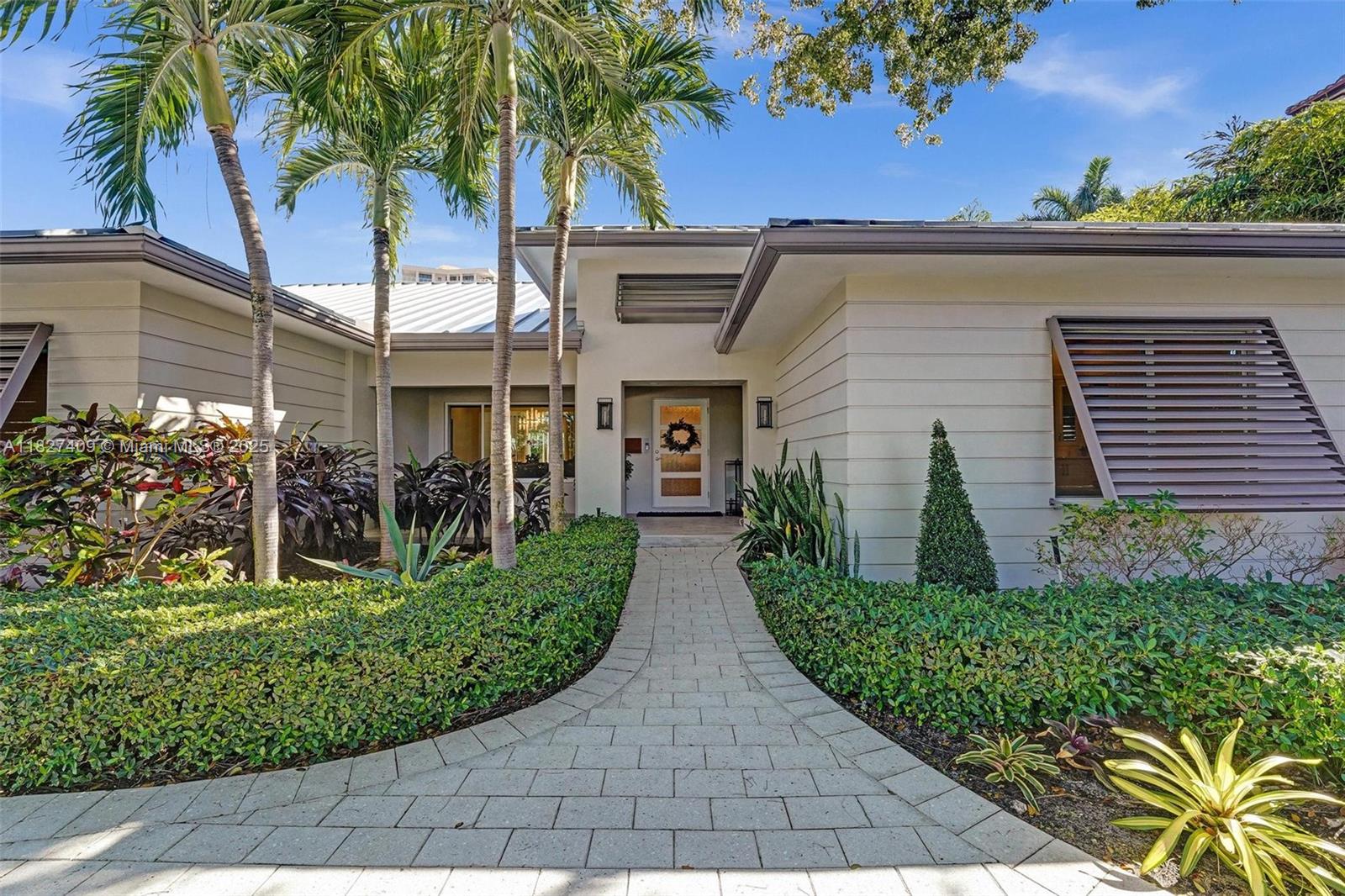 1206 E Lake Dr, Fort Lauderdale, Florida image 1