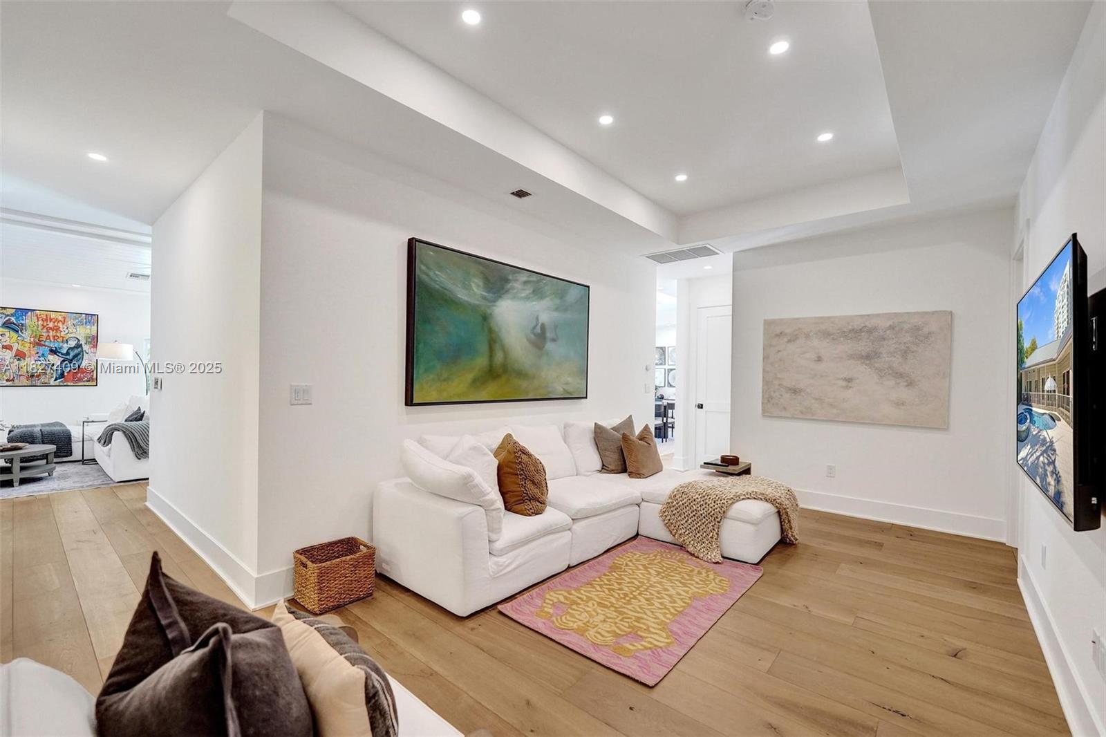 1206 E Lake Dr, Fort Lauderdale, Florida image 43