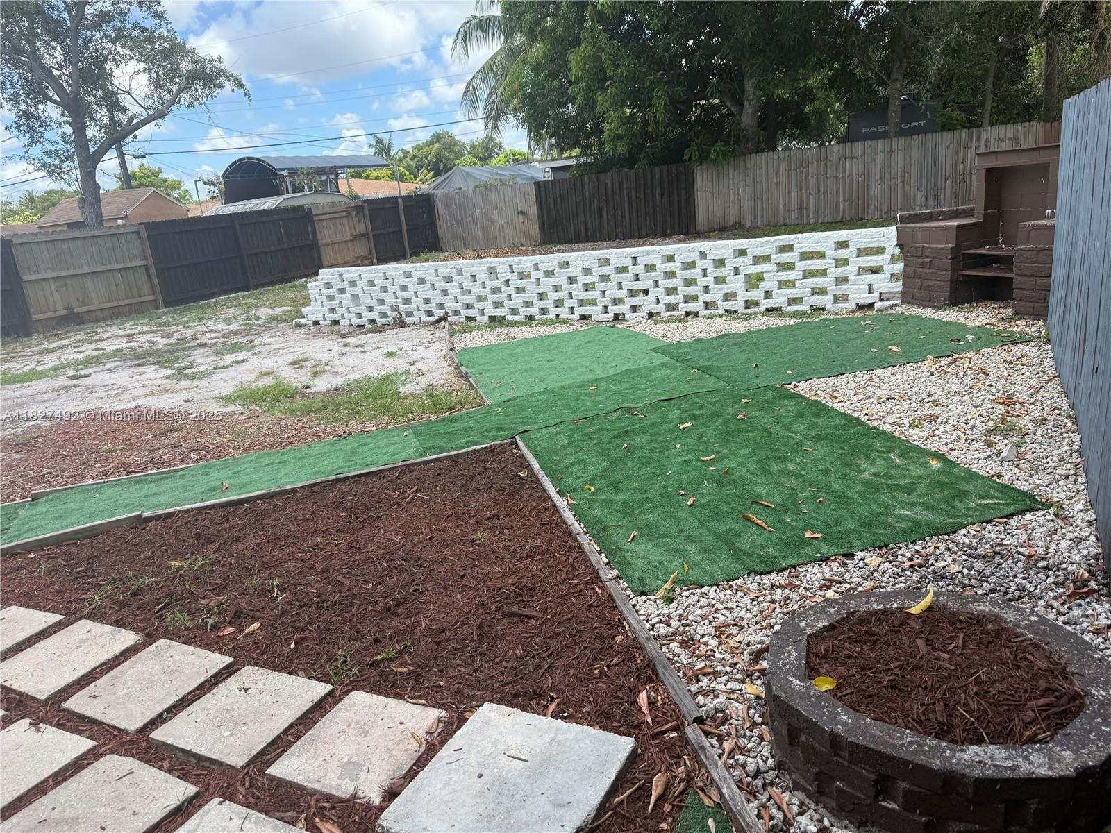 825 NW 127th St, North Miami, Florida image 12