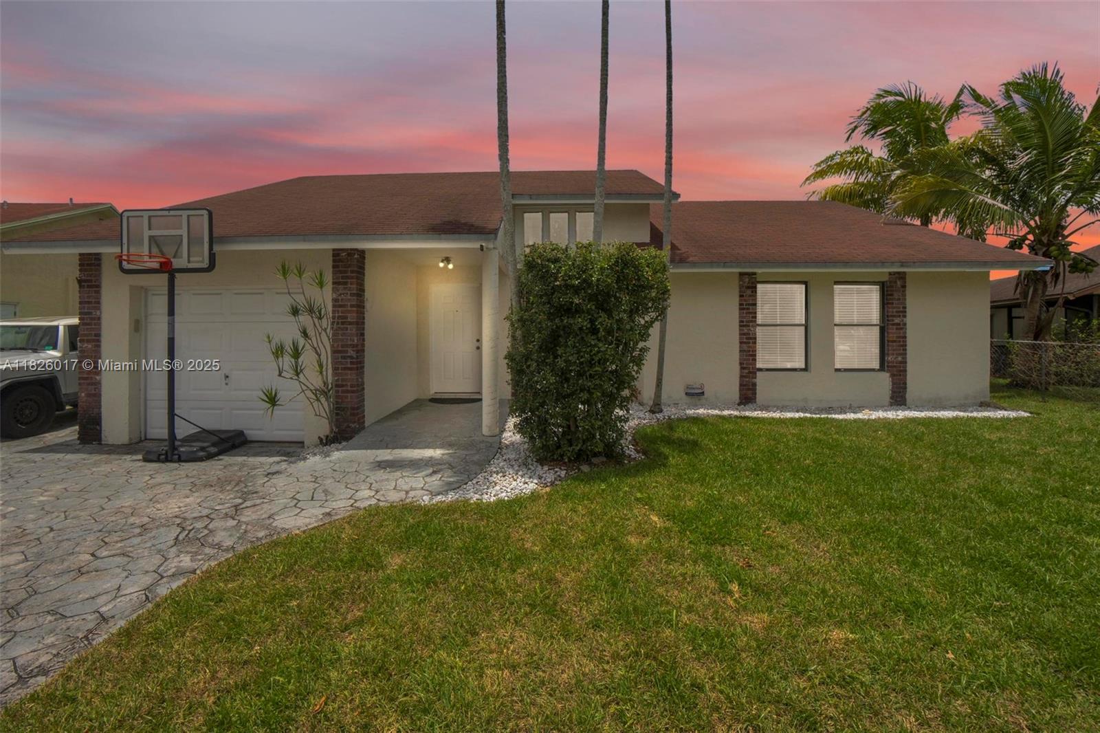 4947 NW 91st Ter, Sunrise, Florida image 1