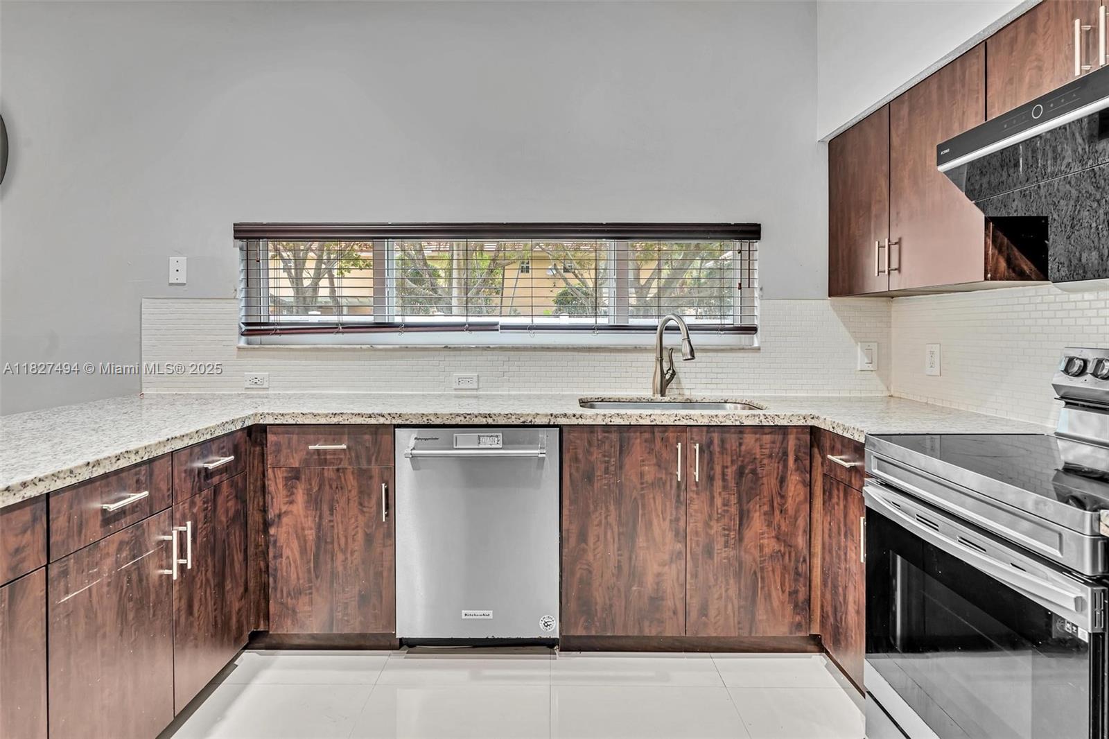10301 Panama St, Cooper City, Florida image 21