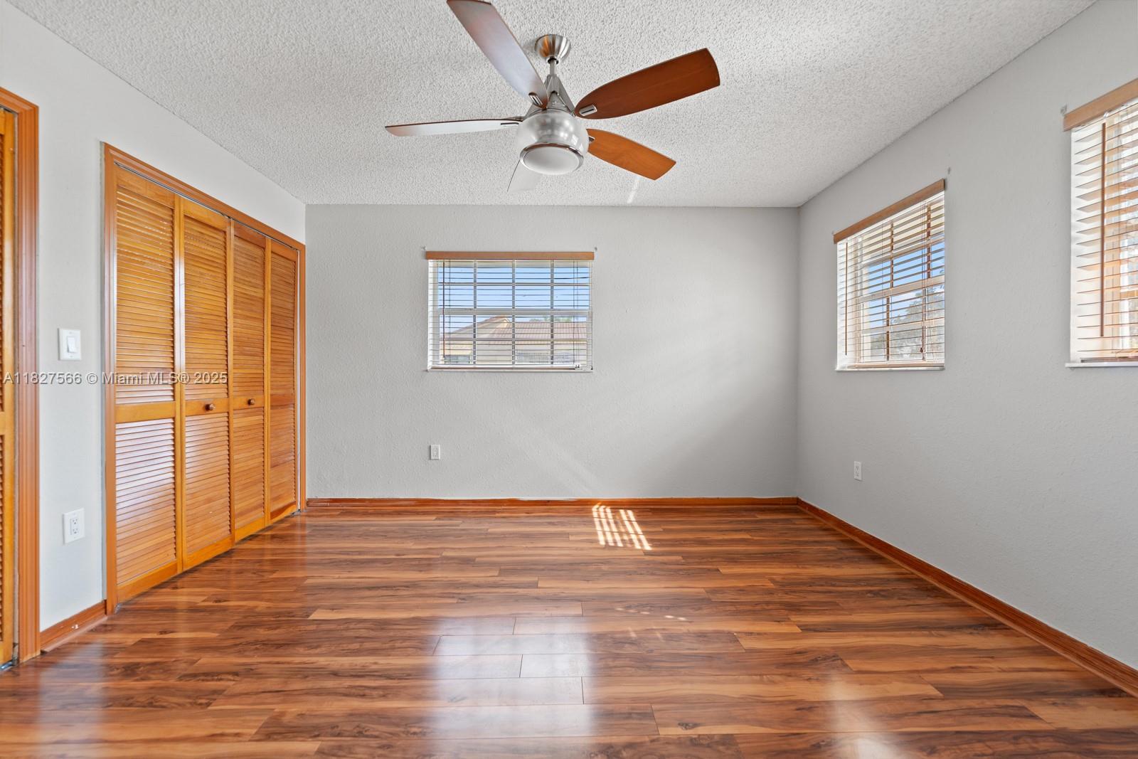20155 E Oakmont Cir, Hialeah, Florida image 13