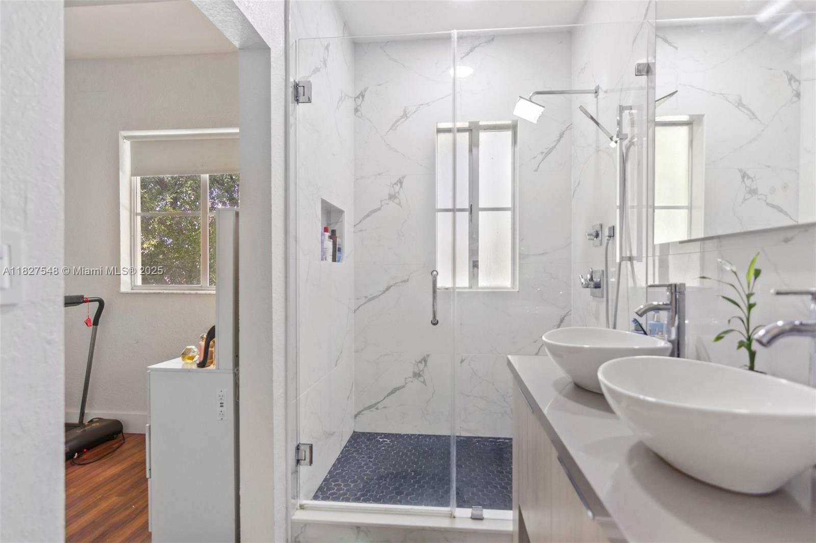 Residential, Doral, Florida image 21